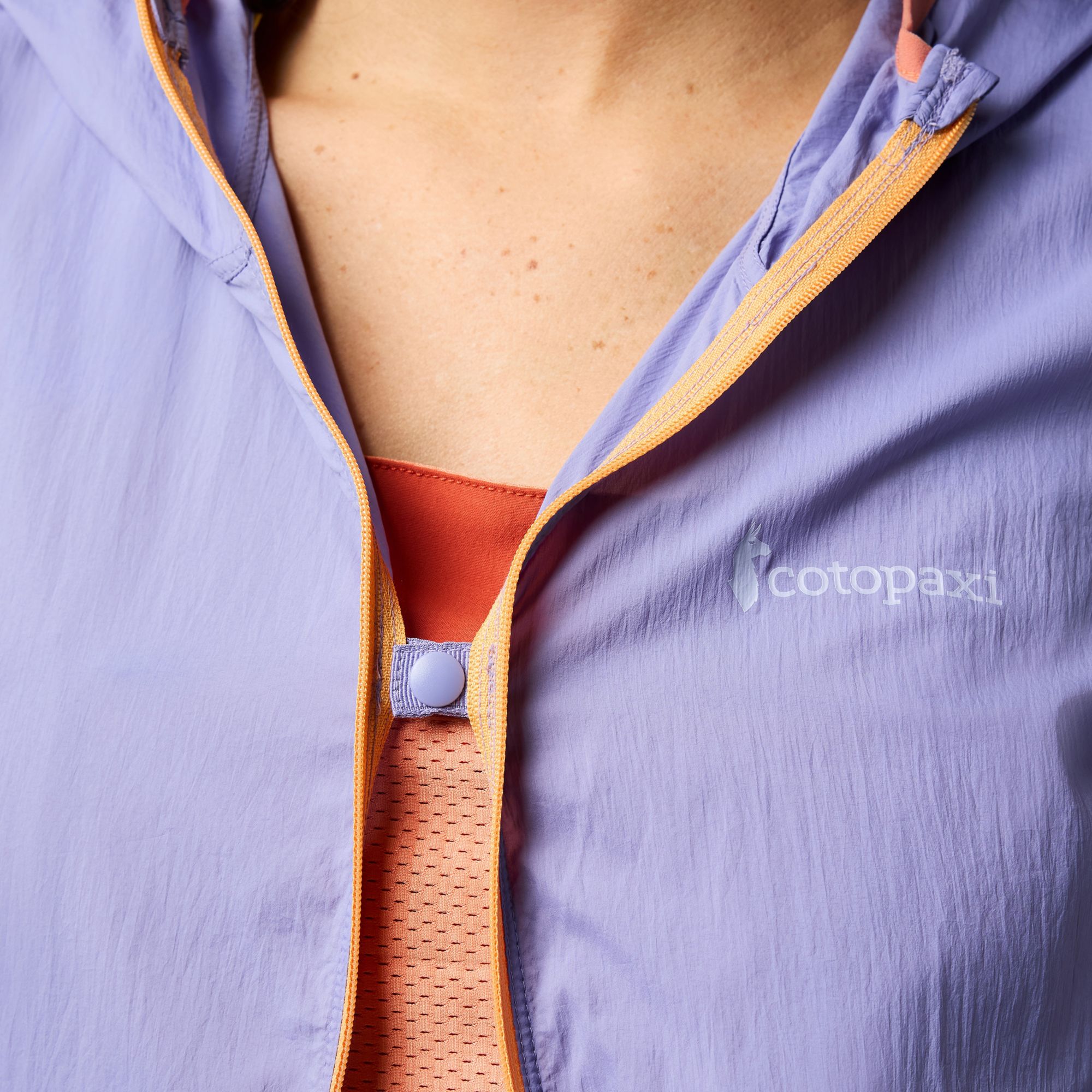 Cotopaxi Women's Pacaya Lite Hooded Jacket product image