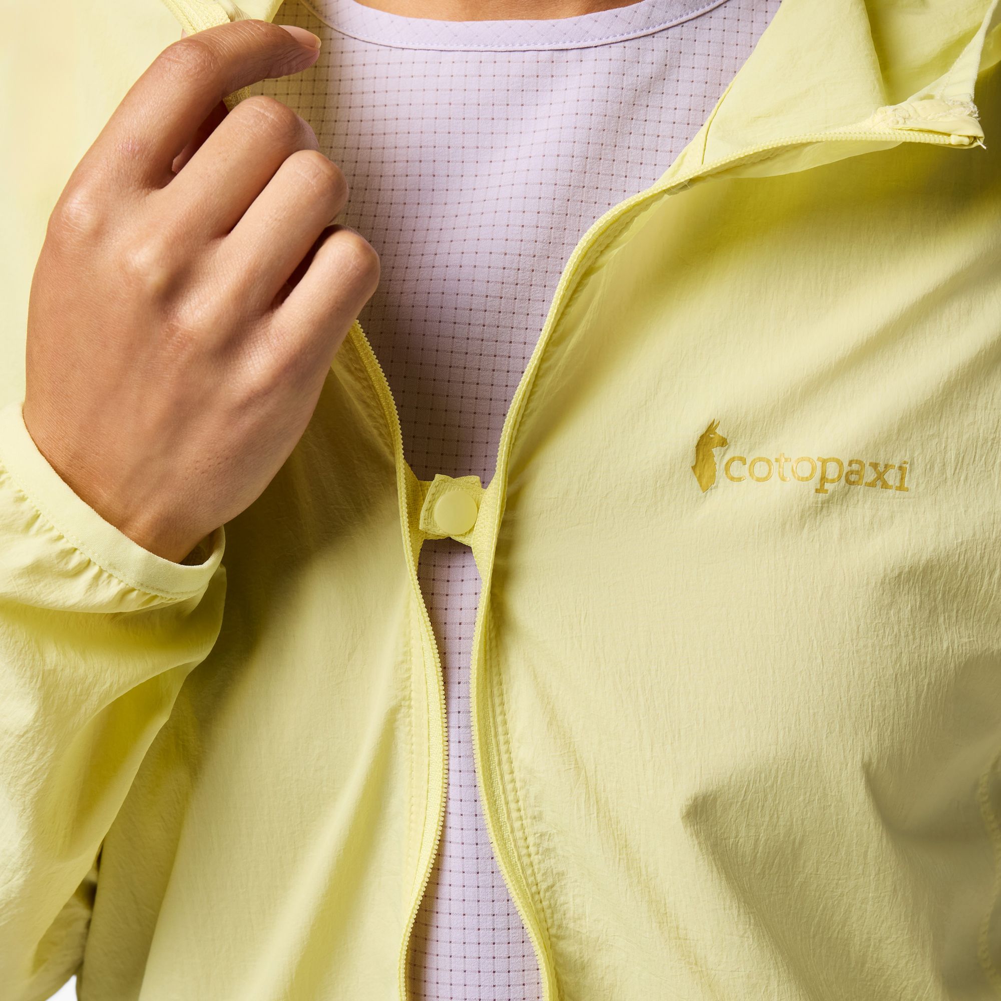 Cotopaxi Women's Pacaya Lite Hooded Jacket product image