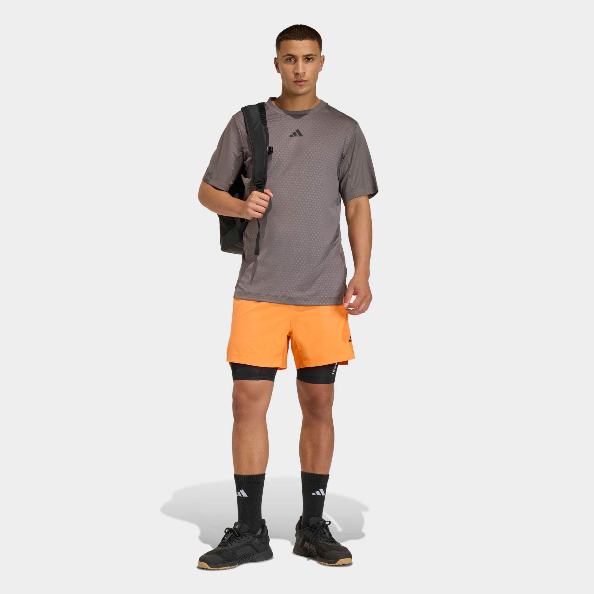 adidas Men's Designed for Training PrimeLift 3-Stripes 7'' Shorts product image