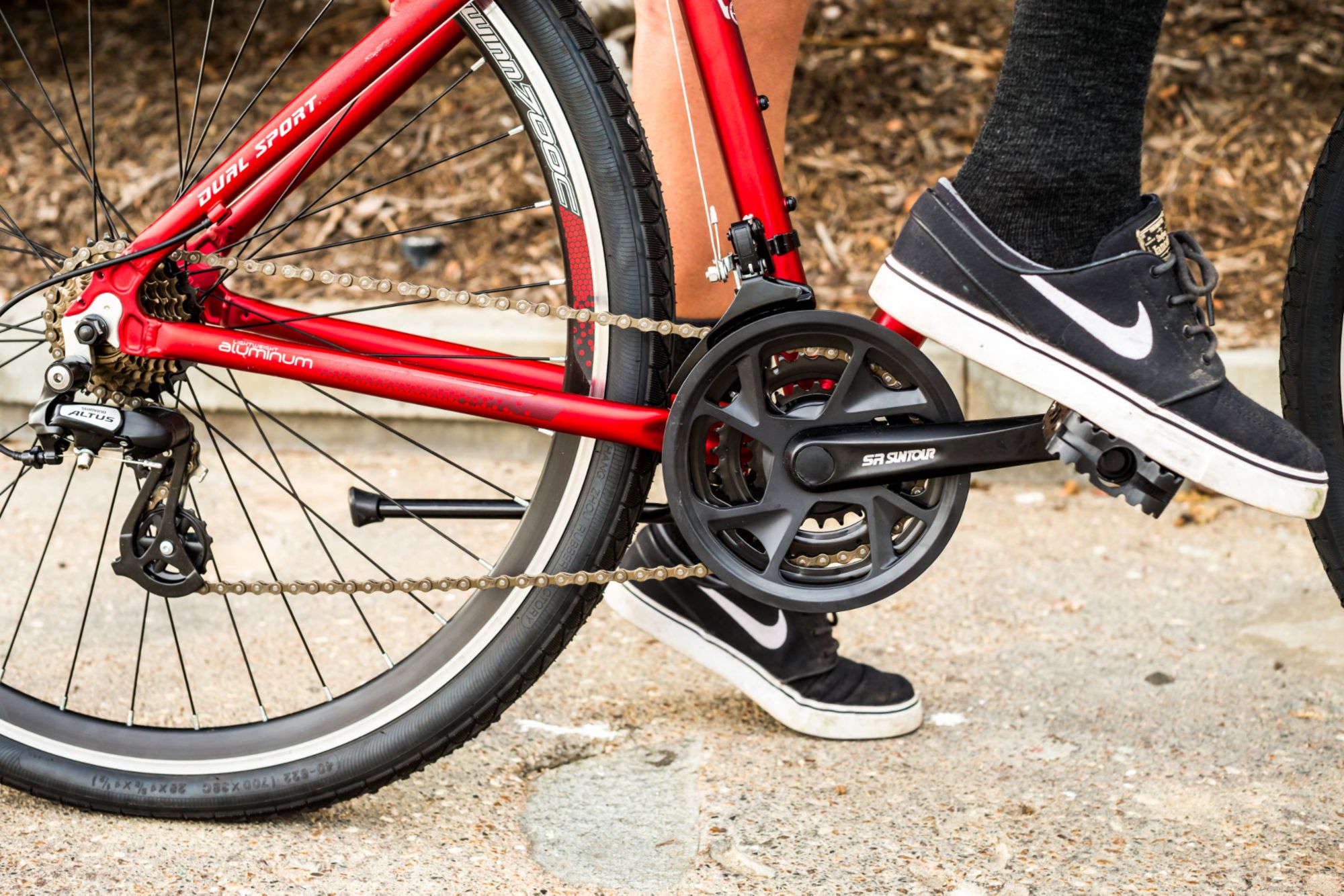 Schwinn Men's GTX 3 Hybrid Bike product image