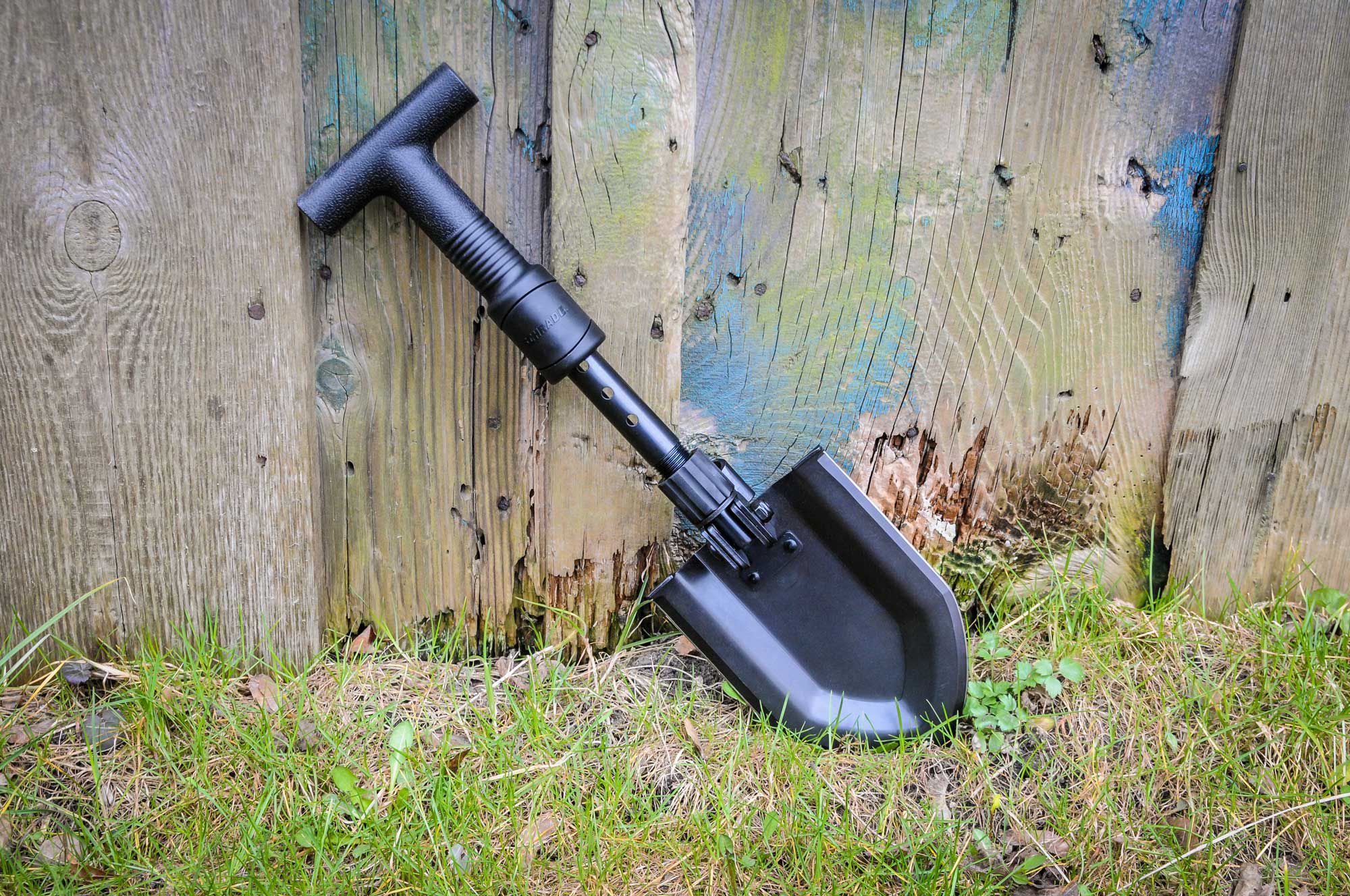 schrade folding shovel