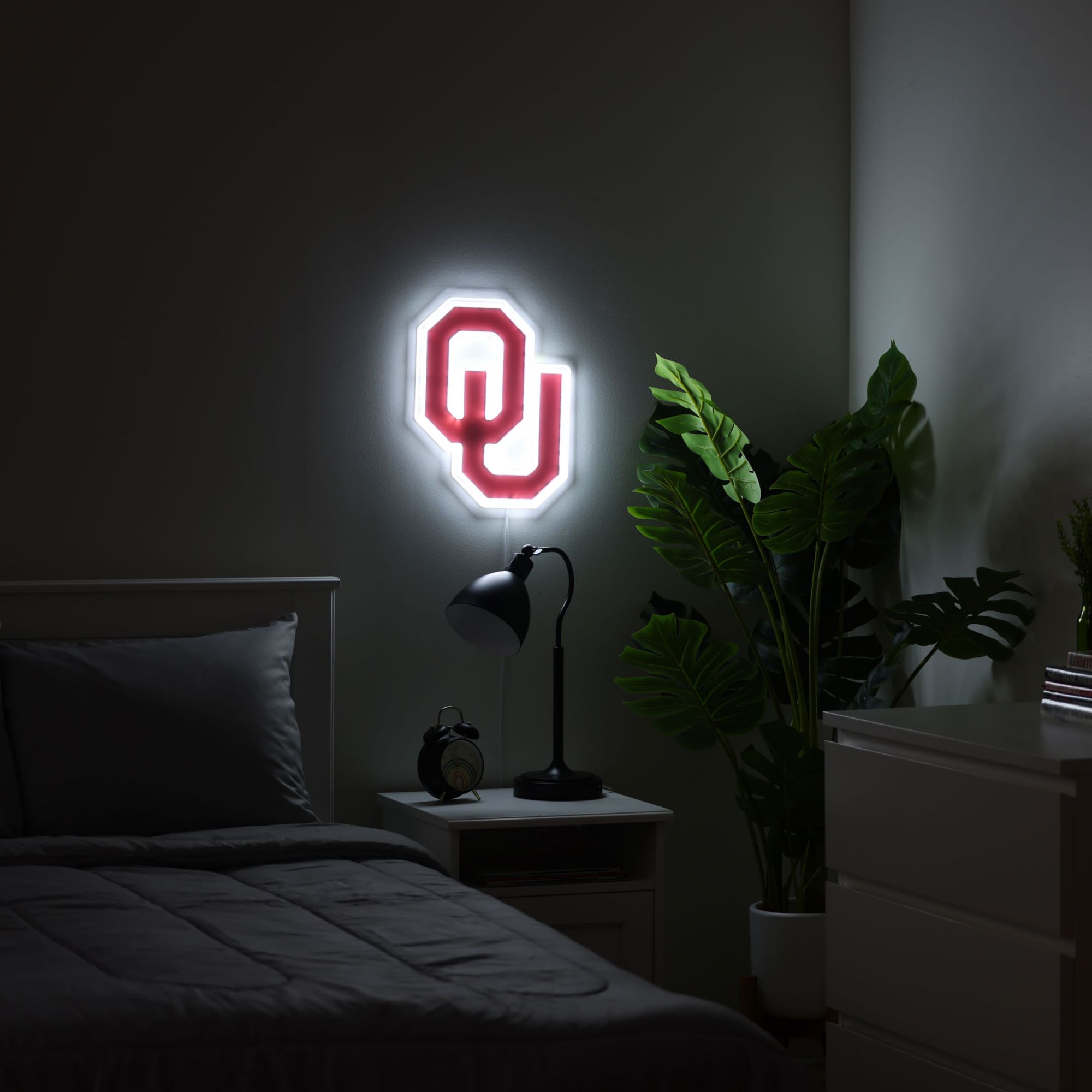 FOCO Oklahoma Sooners Neon Light-Up Sign product image