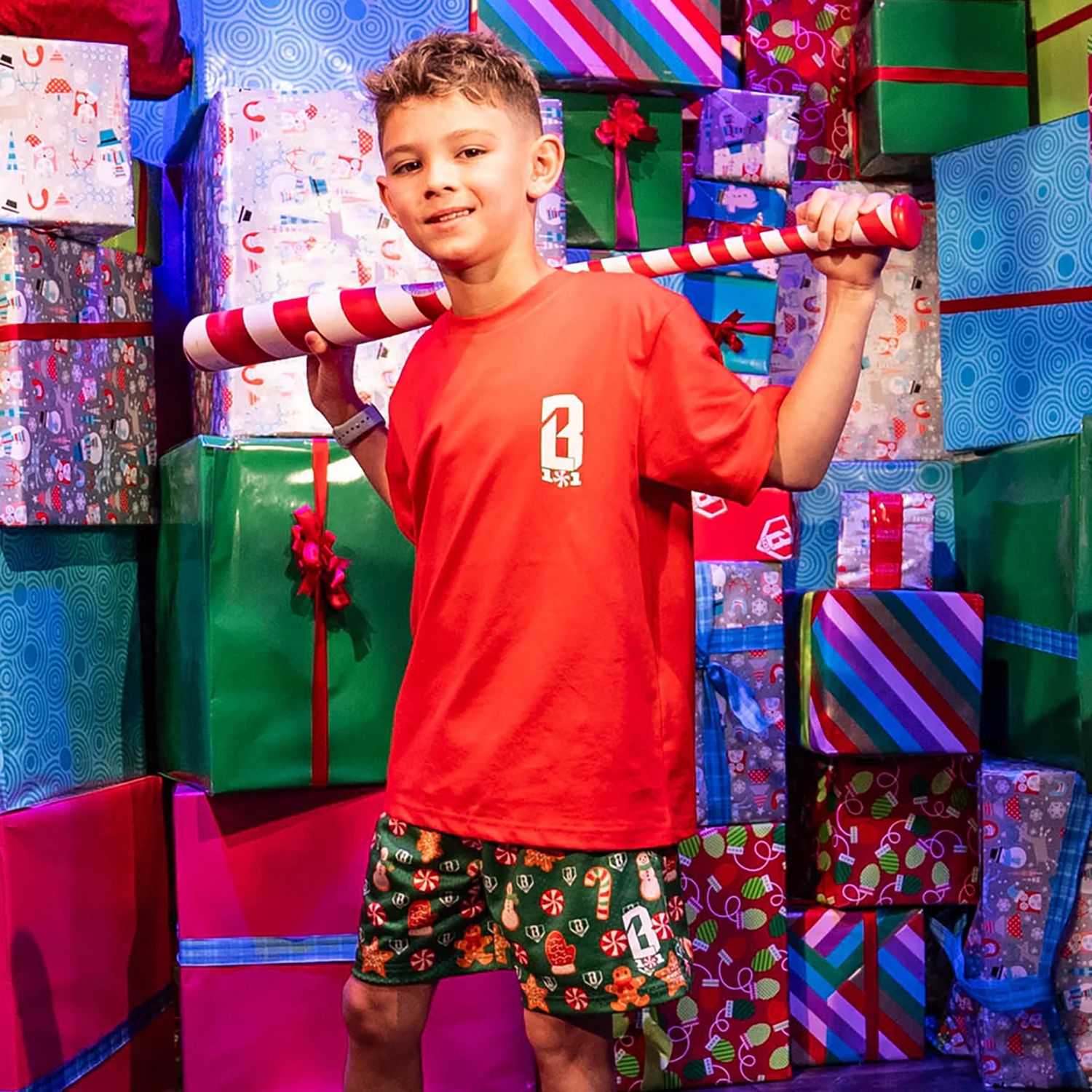 Baseball Lifestyle 101 Boys' 5” Holiday Home Plate Shorts product image