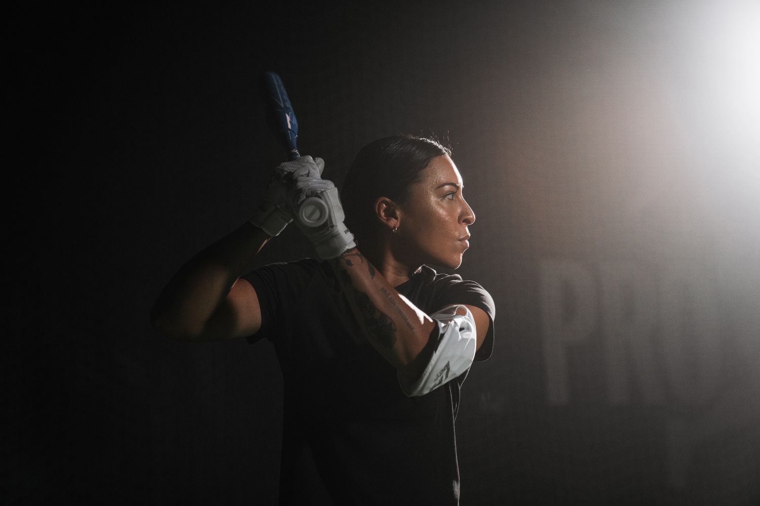 G-FORM Women's Shockwave Series Softball Elbow Guard product image