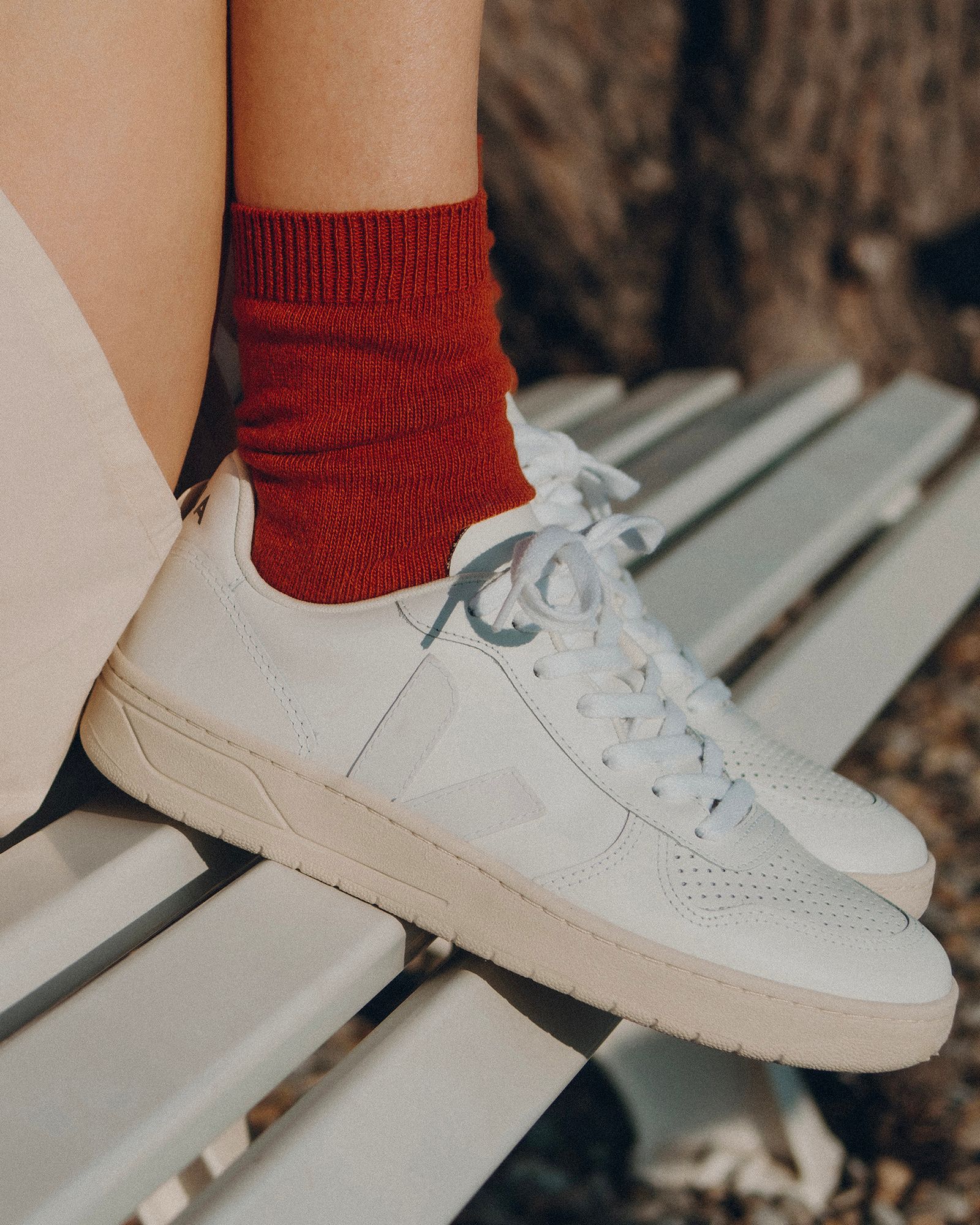 VEJA Women's V-10 Leather Shoes product image