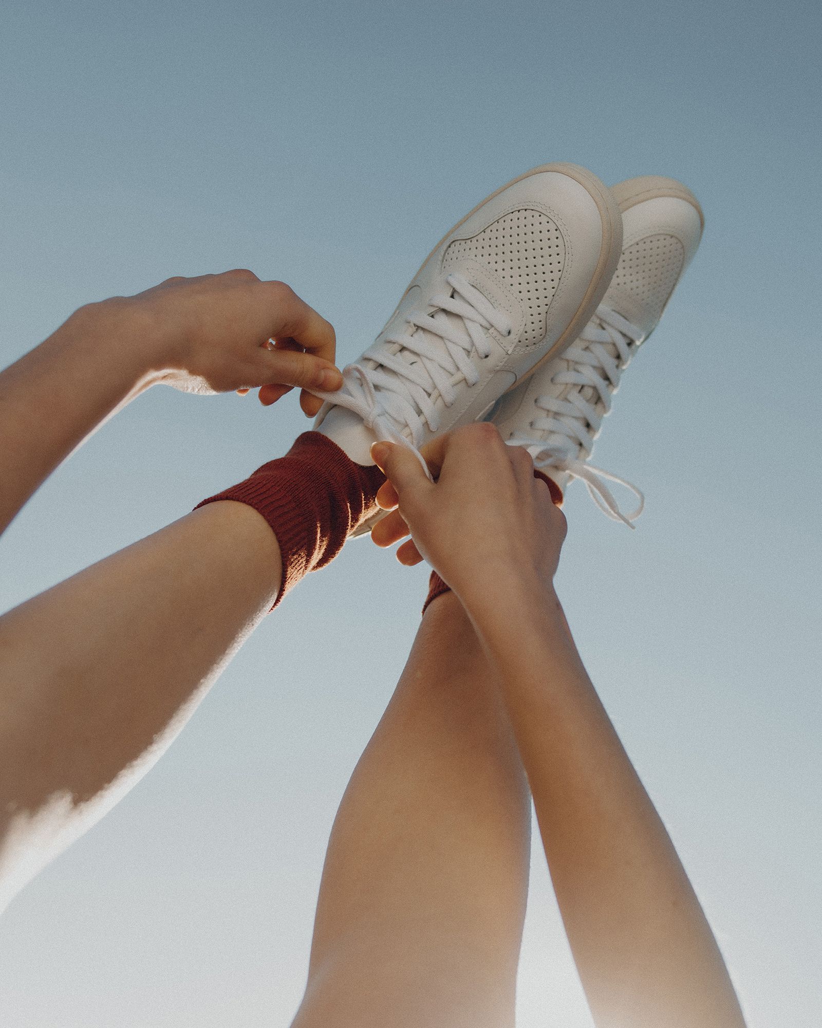 VEJA Women's V-10 Leather Shoes product image