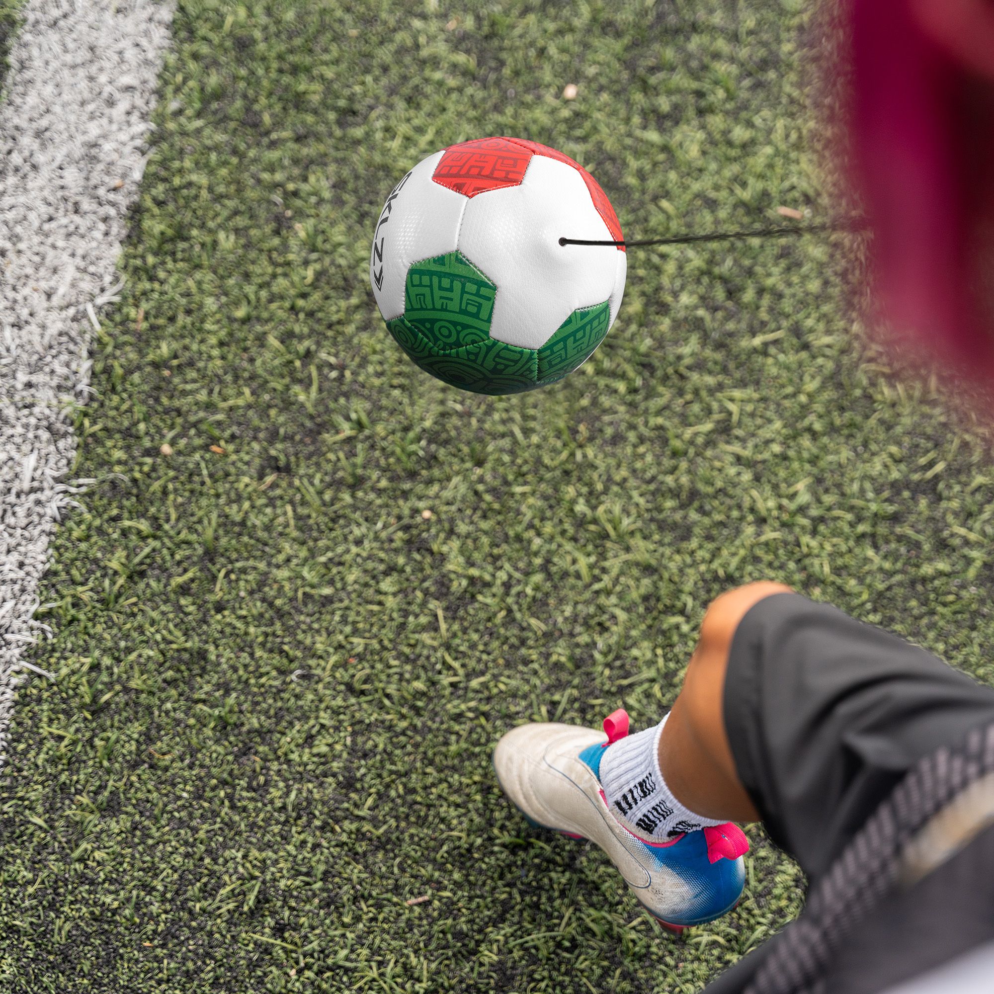 SKLZ Star Kick Touch Trainer Soccer Tether  - Mexico product image