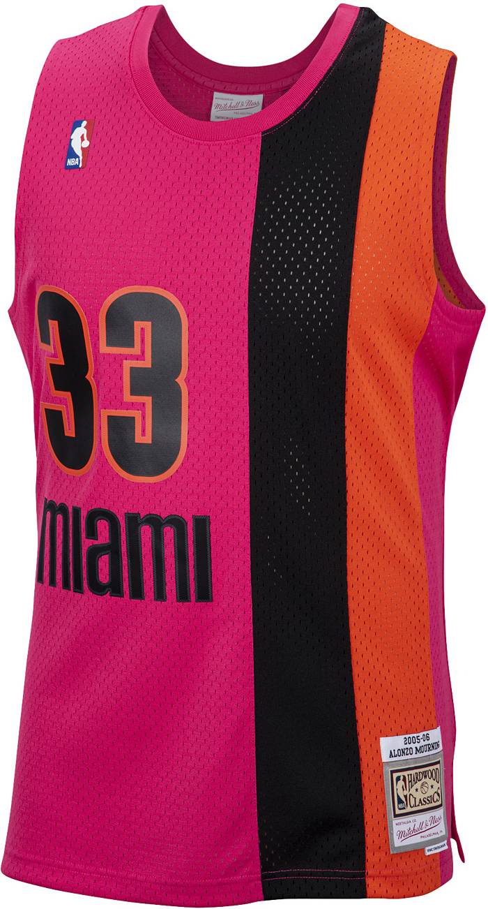 Nike Men's Miami Heat Kyle Lowry #7 Black Dri-FIT Swingman Jersey