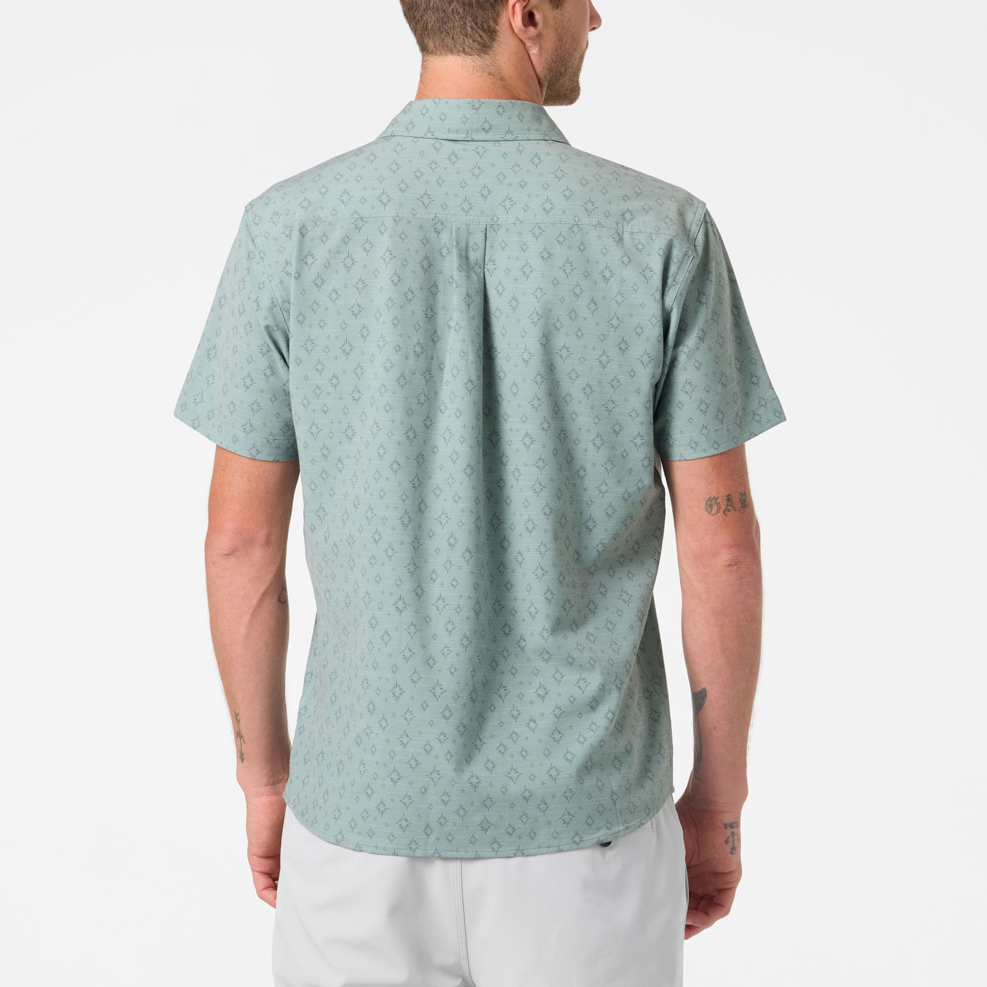 O'Neill Men's UPF Slub Standard Short Sleeve Woven Shirt product image