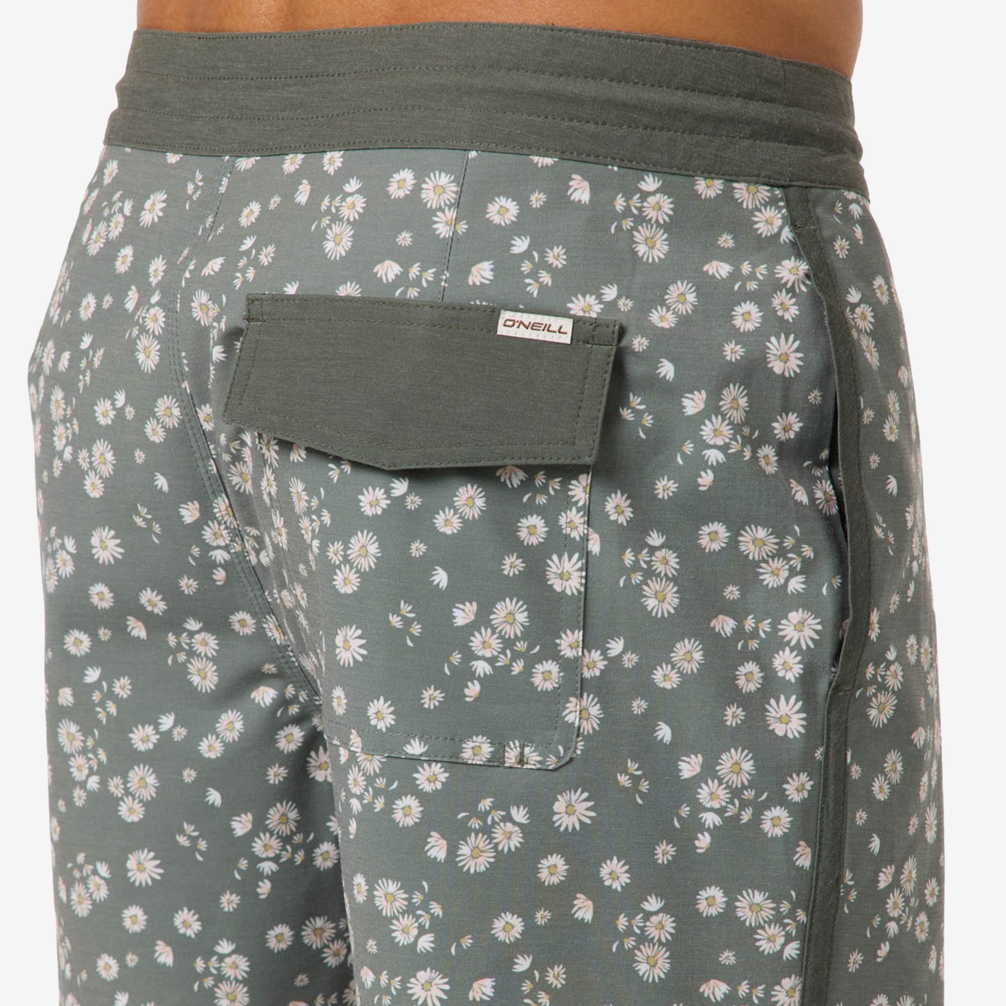 O'Neill Men's Cruzer Scallop 18" Board Shorts product image