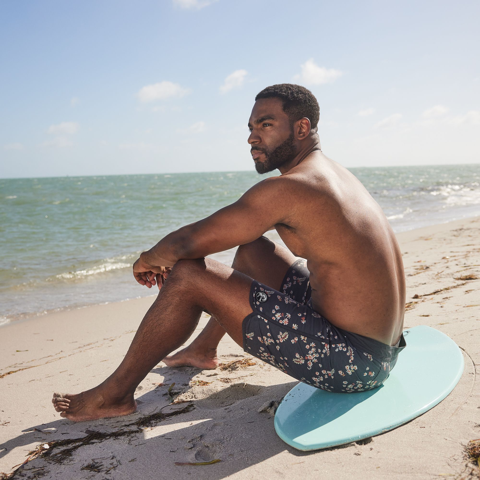 O'Neill Men's OG Print Scallop 18" Swim Trunks product image