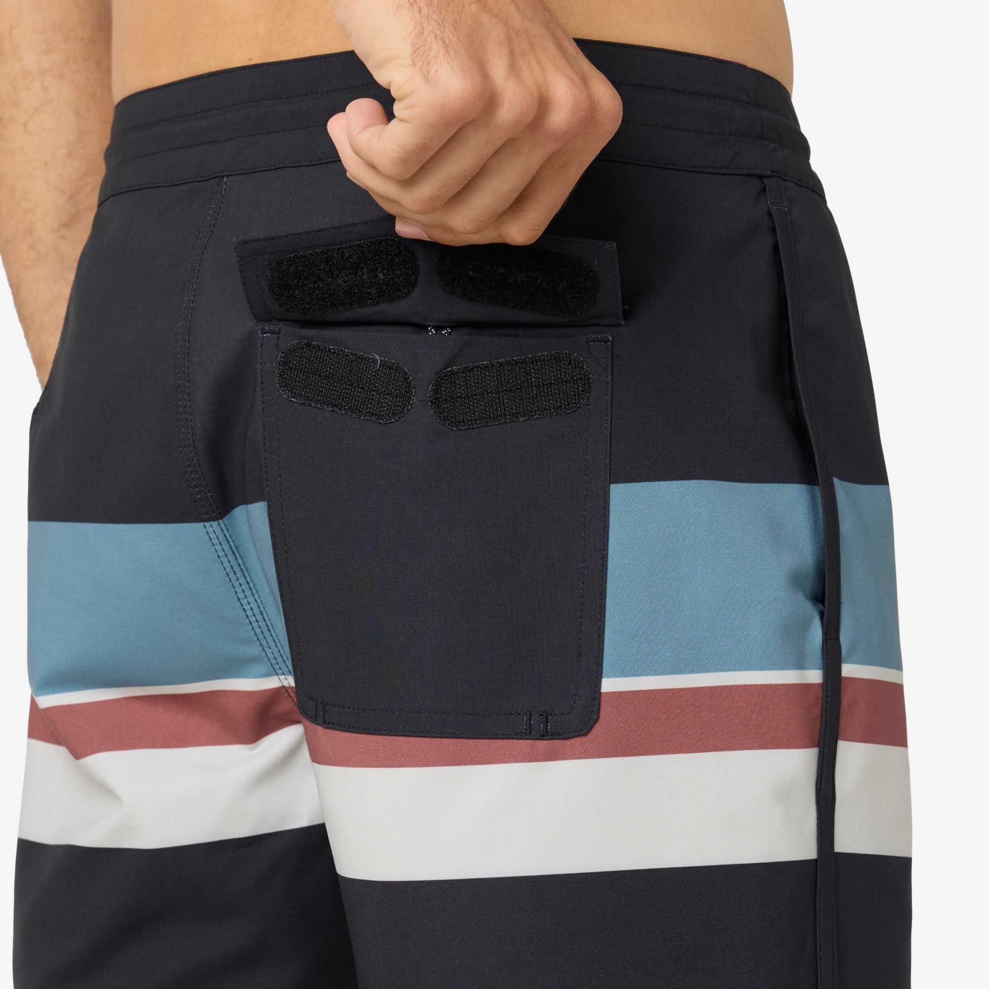 O'Neill Men's Cruzer Stripe Scallop 18" Boardshorts product image