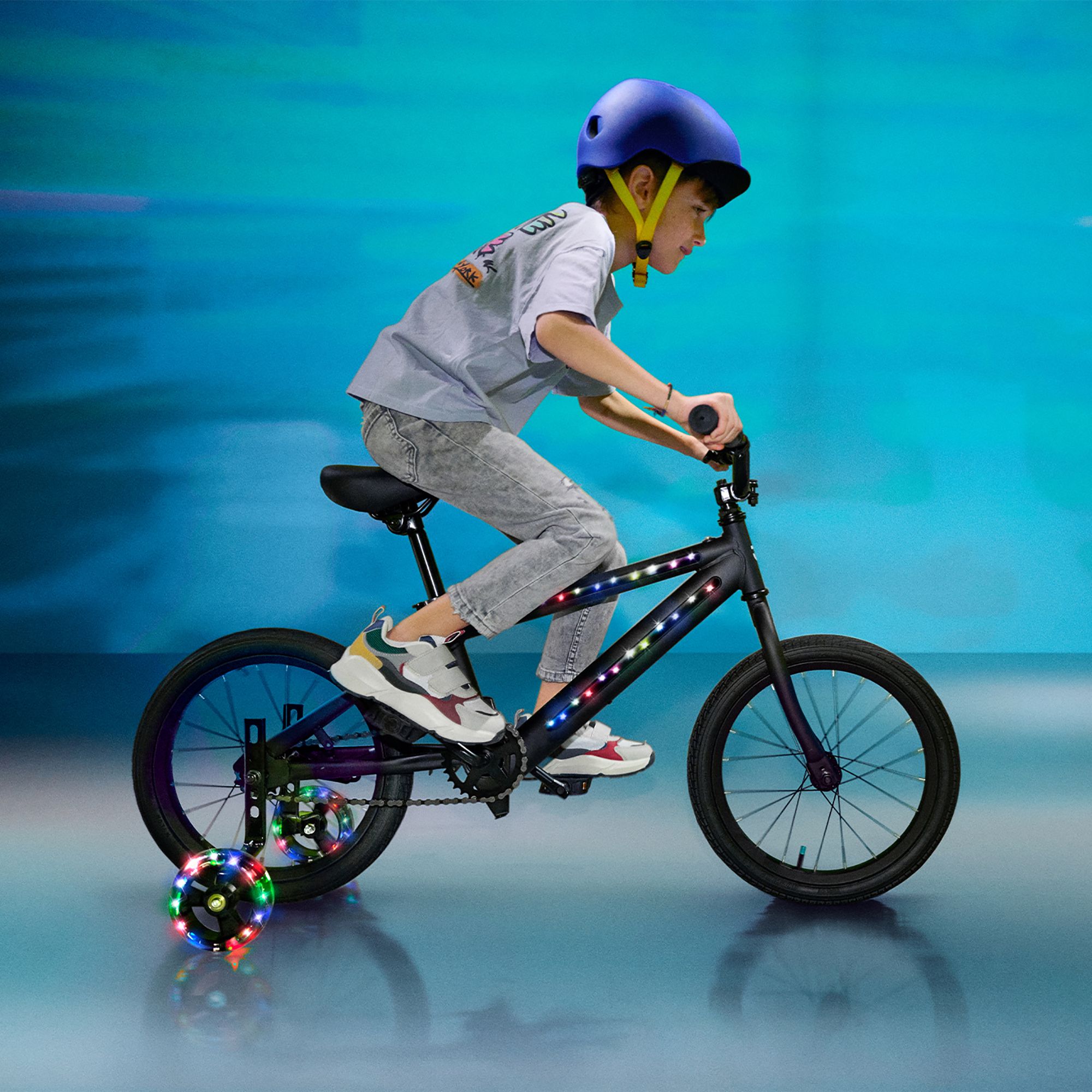 Jetson Spark Light-Up Training Wheels product image