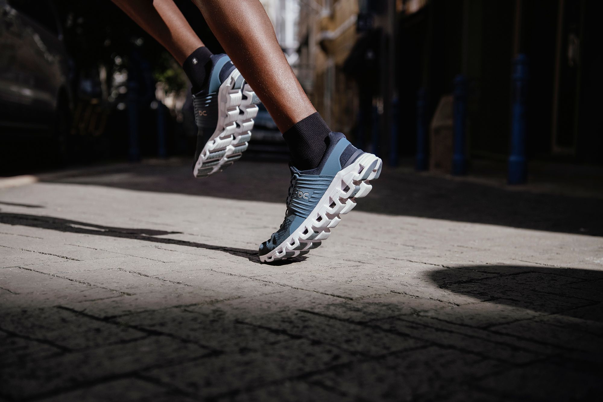 On Men's Cloudswift 2 Running Shoes product image