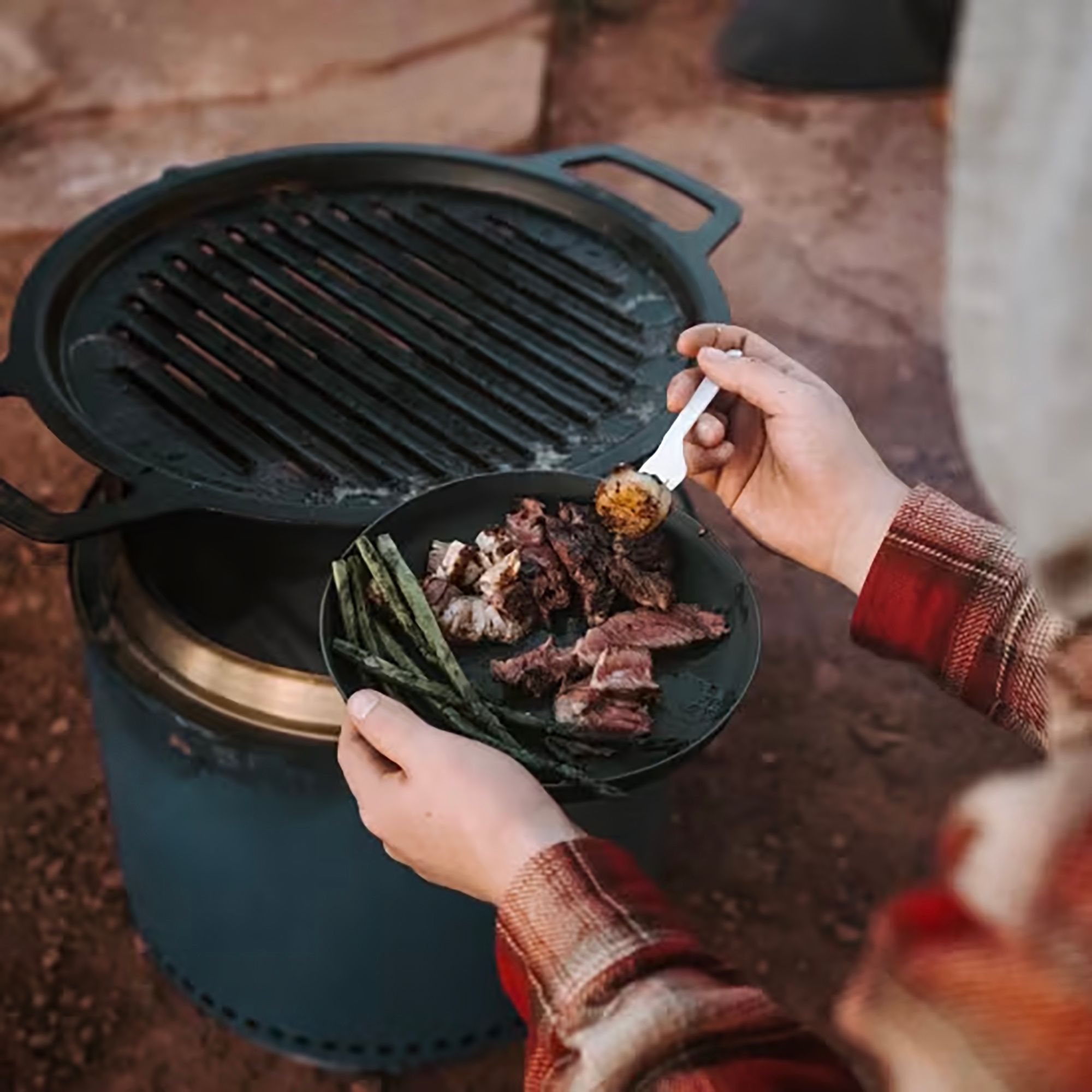 Solo Stove Bonfire 2.0 Color + Stand Bundle product image