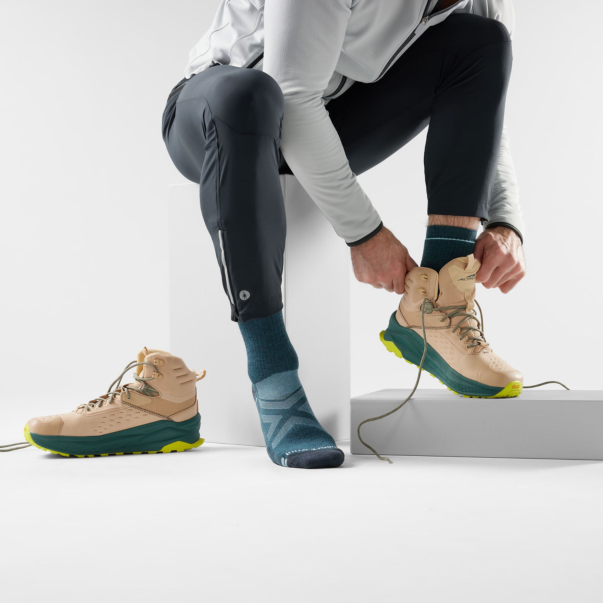 SmartWool Men's Hike Full Cushion Crew Socks product image