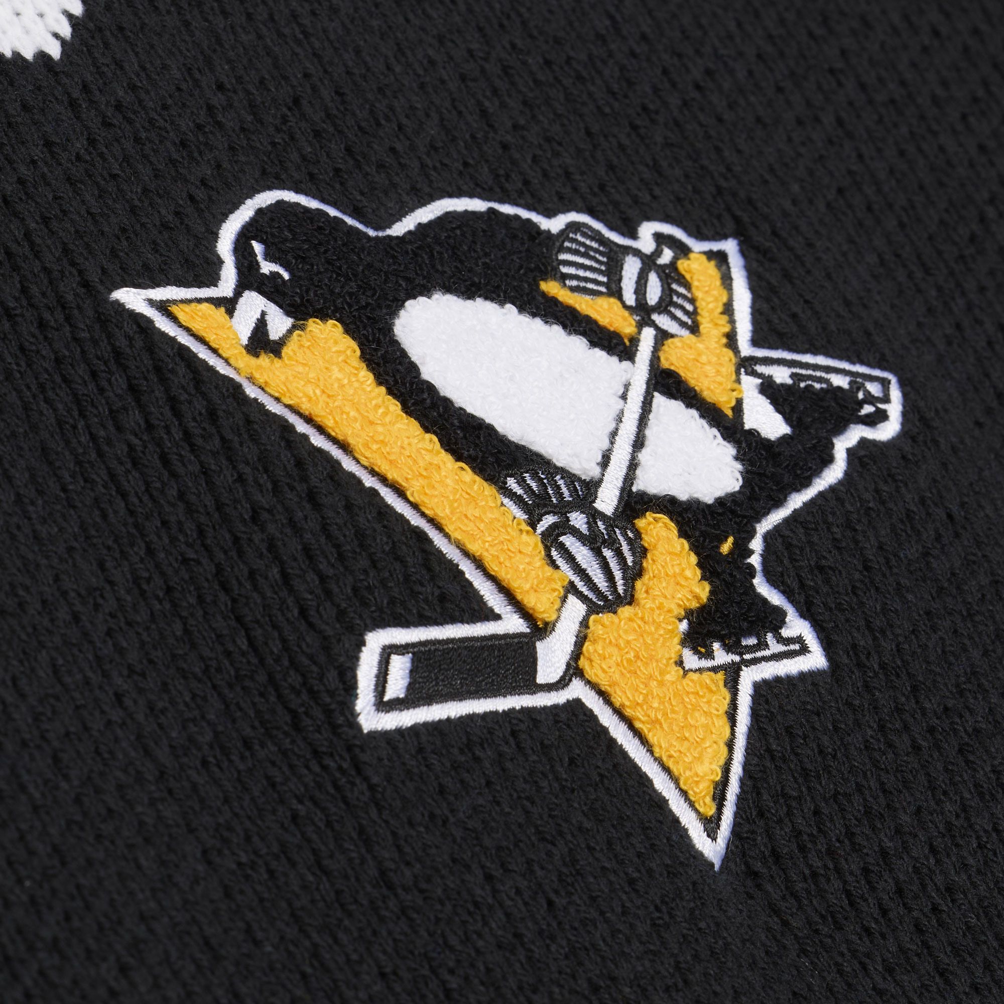 Mitchell & Ness Men's Pittsburgh Penguins Head Coach Black Sweater product image