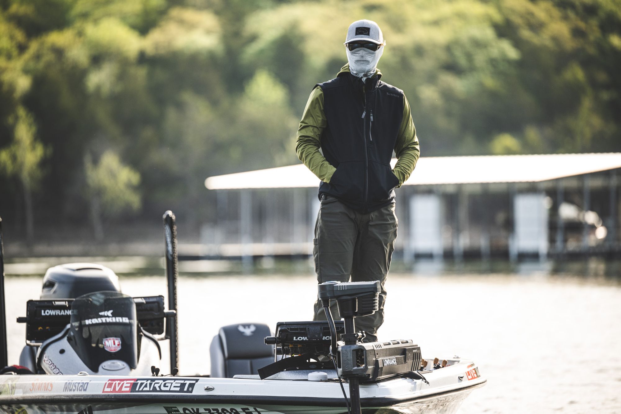 Simms Men's Rogue Vest product image