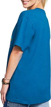 Ivory Ella Women's Fan Short Sleeve T-Shirt product image