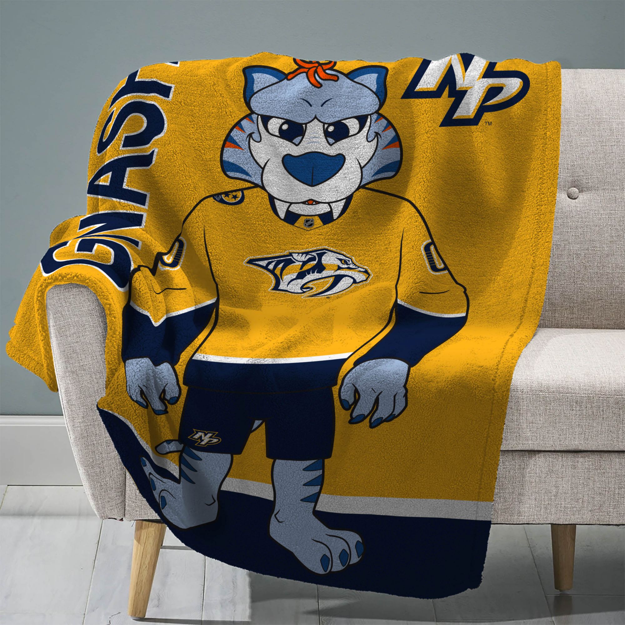 Uncanny Brands Nashville Predators Gnash Blanket