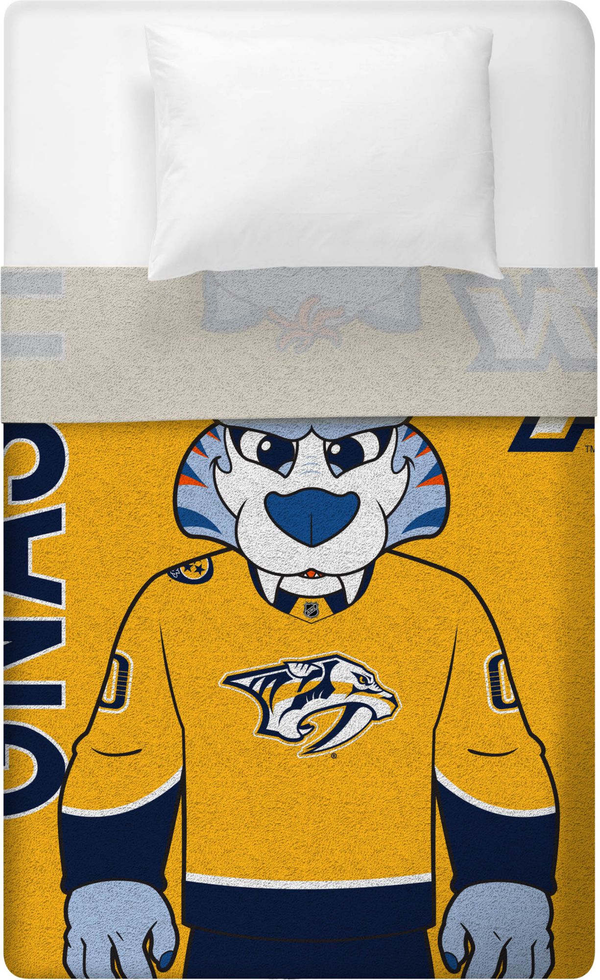 Uncanny Brands Nashville Predators Gnash Blanket