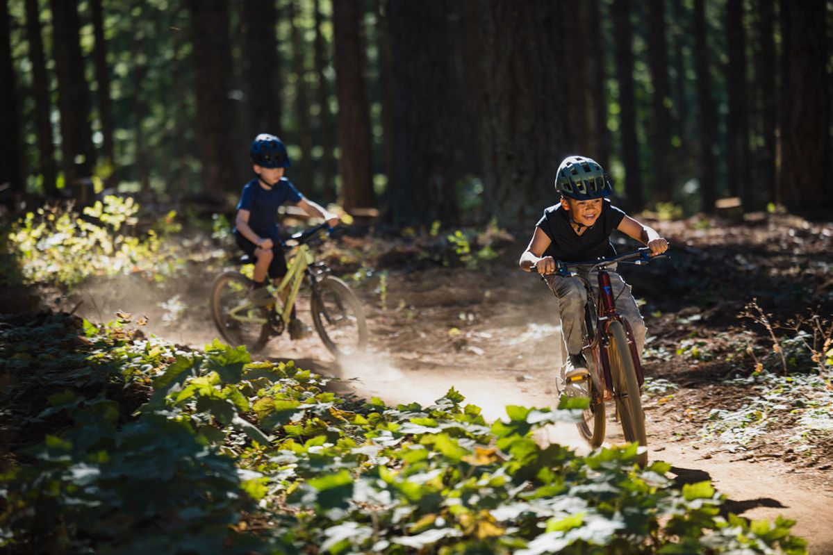 Giant Youth Talon 24” Lite Mountain Bike product image