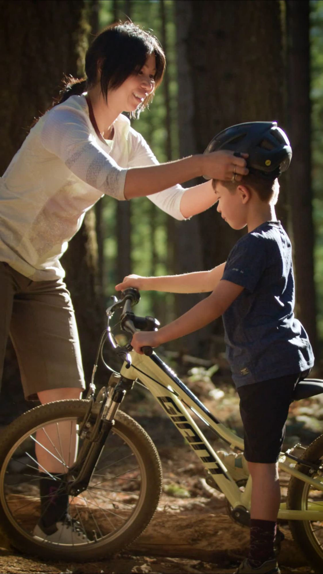 Giant Adult Talon 4 29” Mountain Bike product