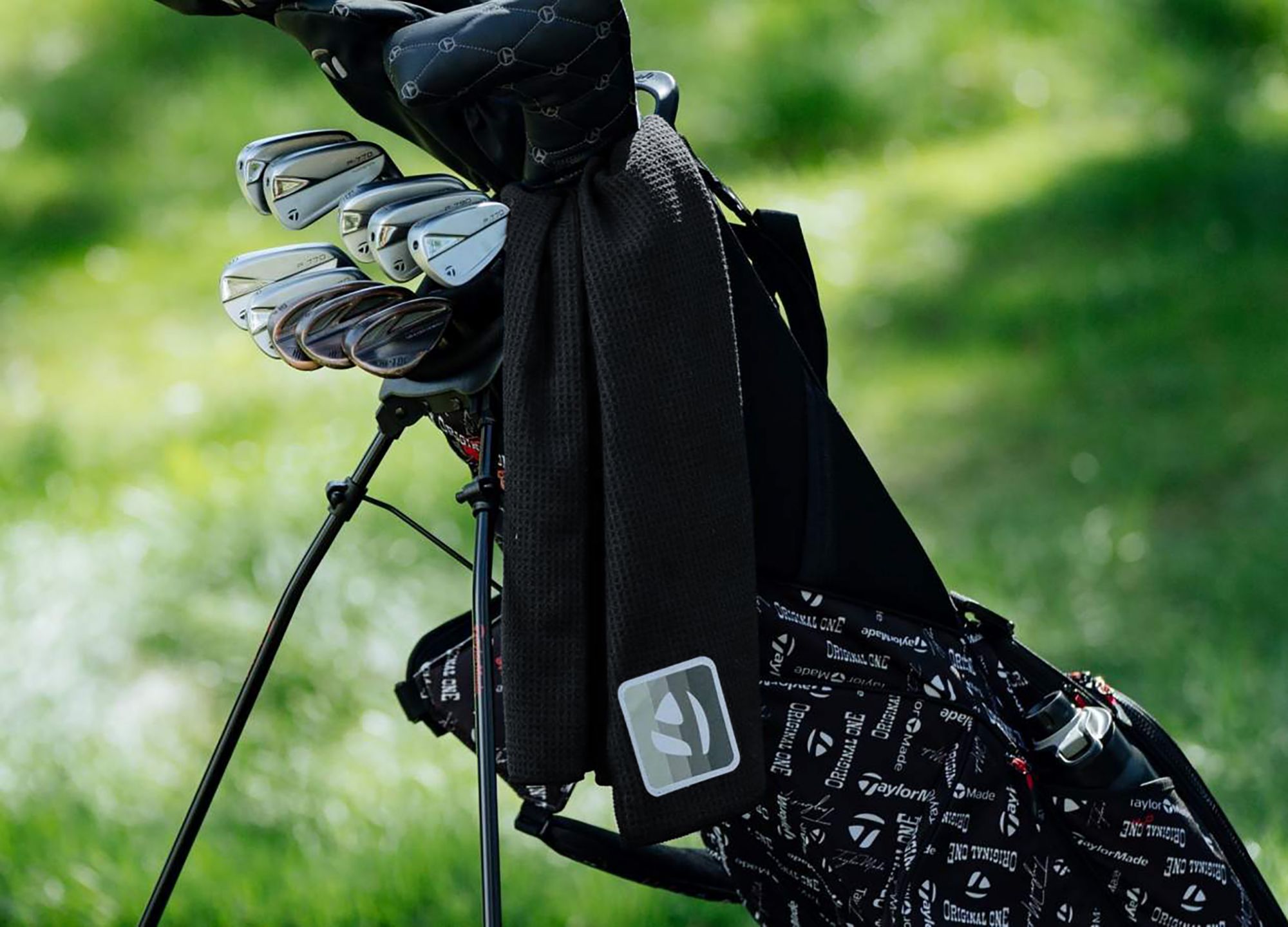 TaylorMade Magnet Metal T Towel product image