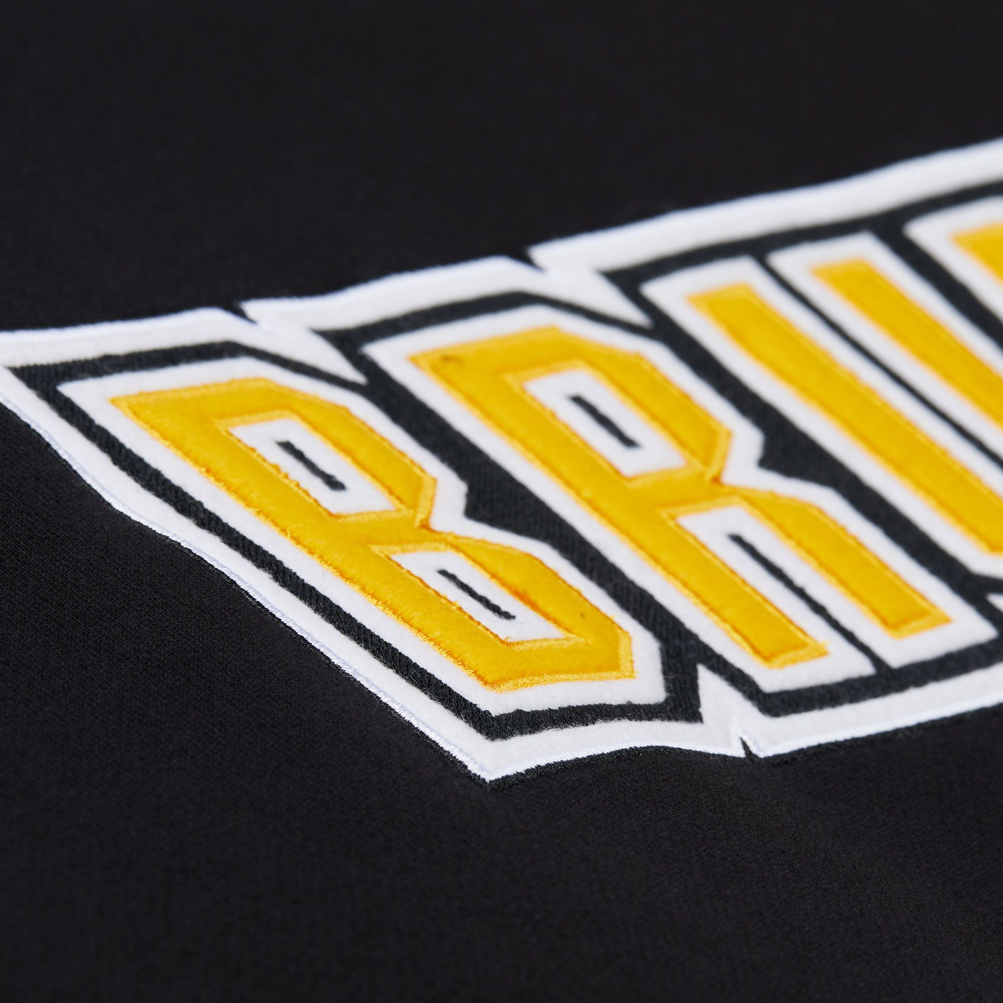 Mitchell & Ness Men's Boston Bruins Playmaker Fleece Pullover Hoodie product image