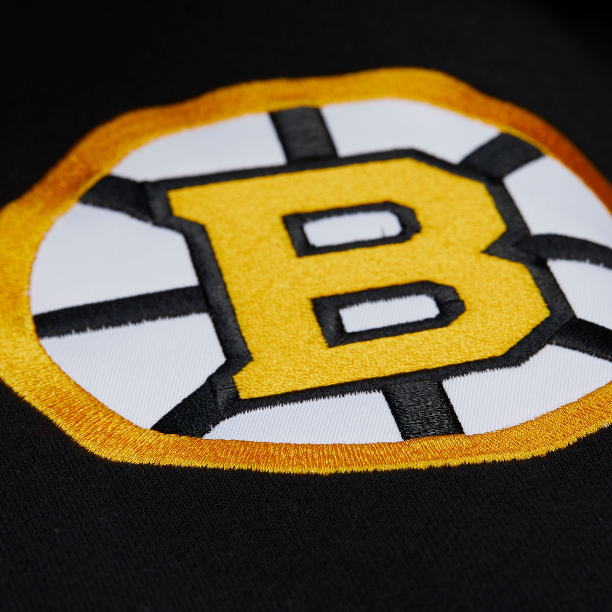 Mitchell & Ness Men's Boston Bruins Black 'Throw It Back' Quilted Pullover Hoodie product image