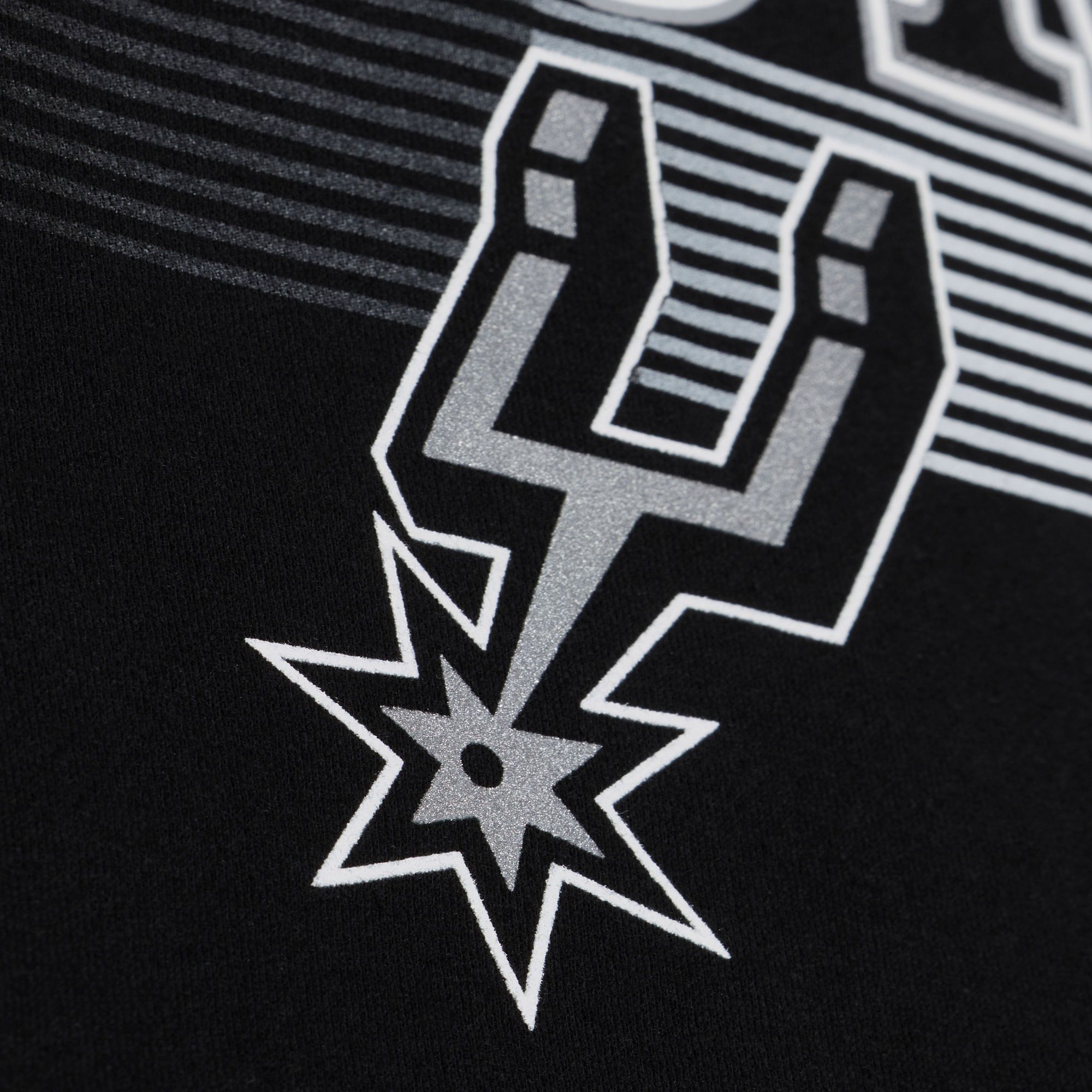 Mitchell & Ness Men's San Antonio Spurs Black Retro Logo Hoodie product image