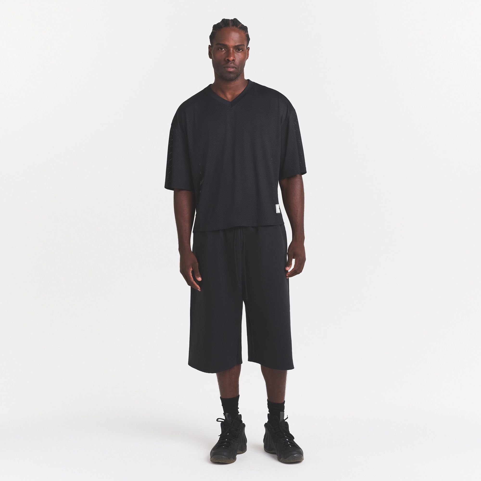 SKIMS Men's V-Neck Cropped Jersey product image