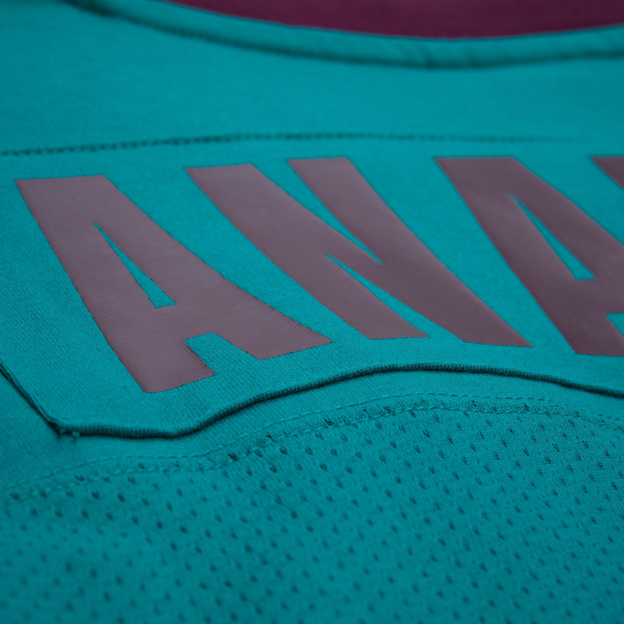 Mitchell & Ness Men's Anaheim Ducks Teal Playmaker Mesh T-Shirt product image