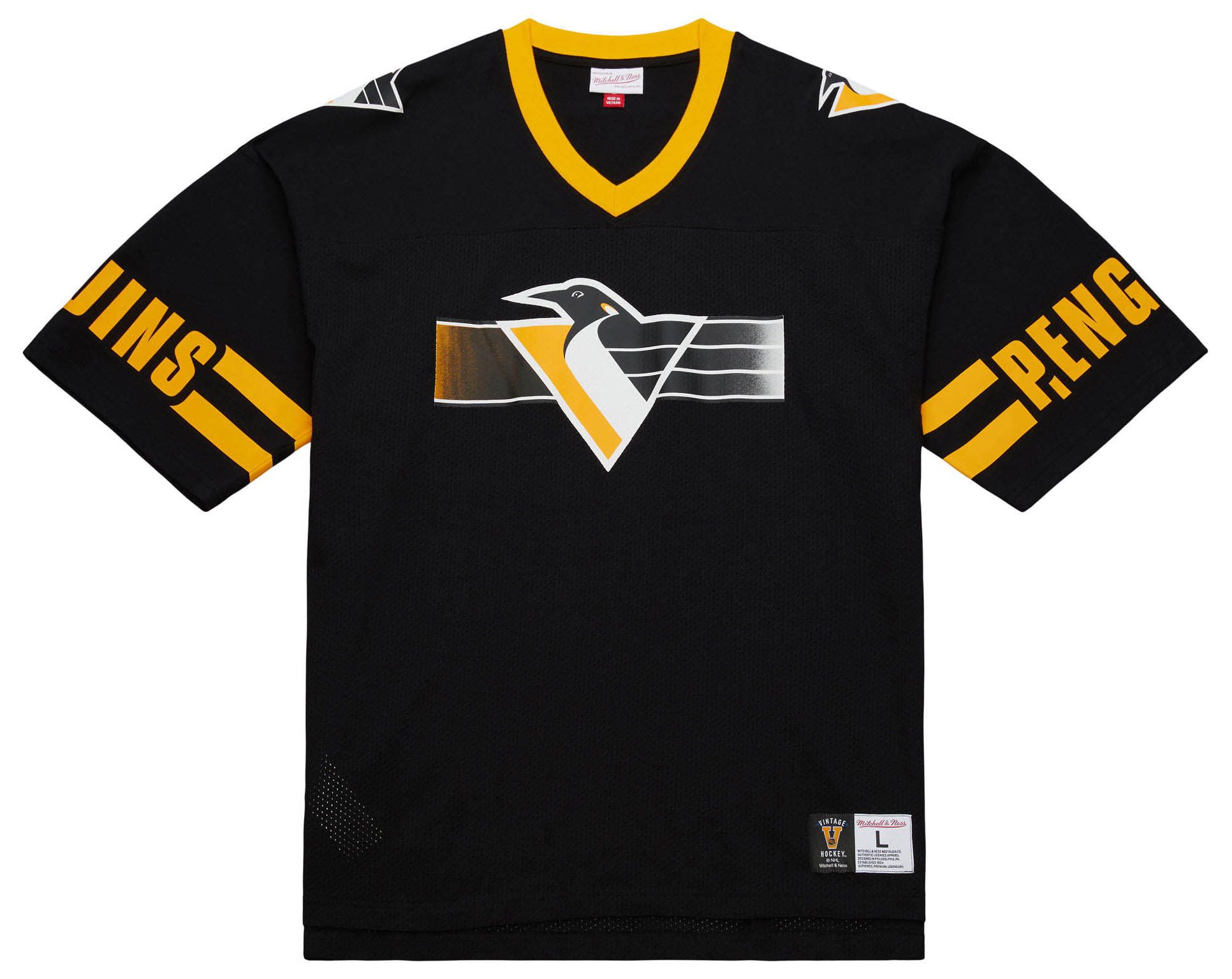 Mitchell & Ness Men's Pittsburgh Penguins Black Playmaker Mesh T-Shirt product image