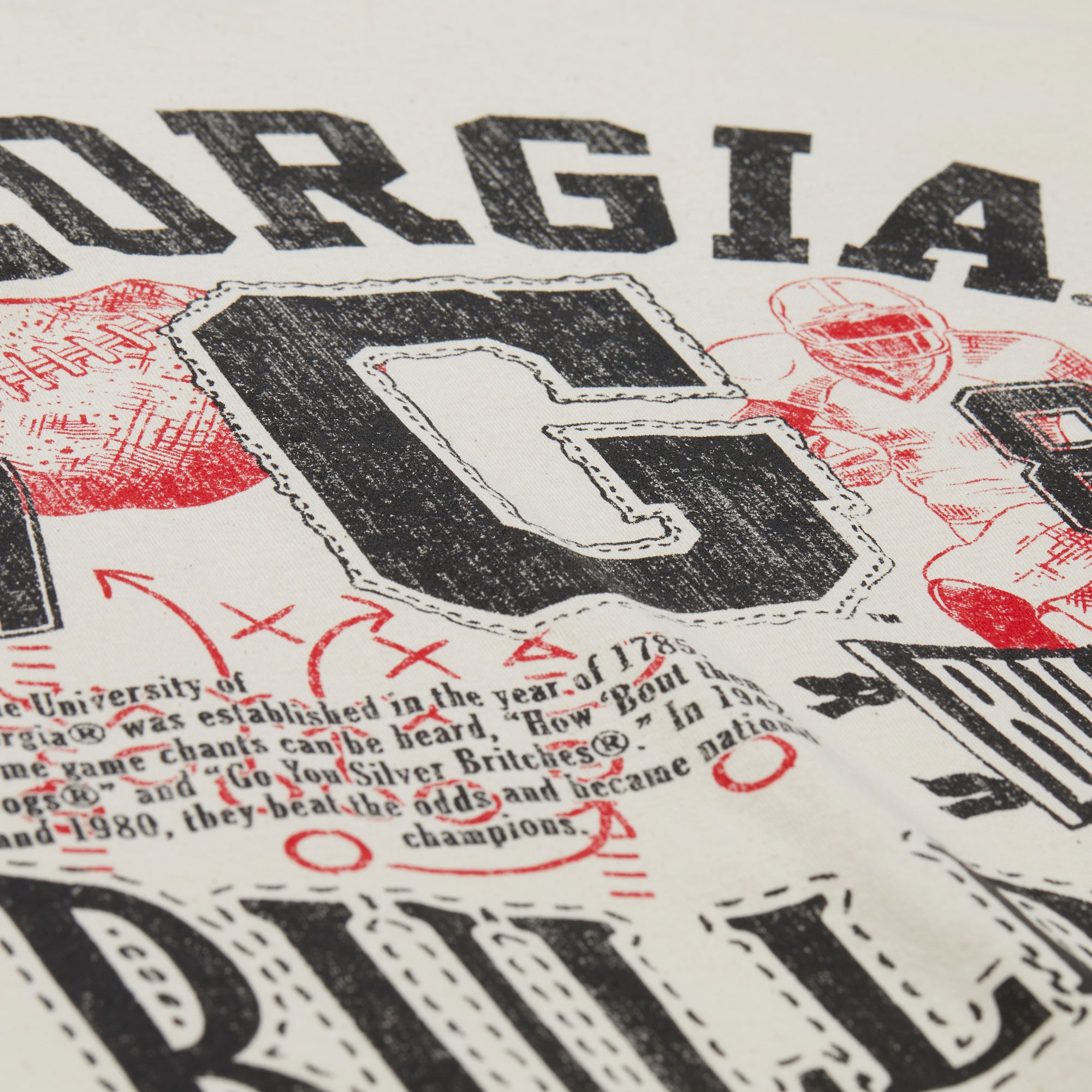 Mitchell & Ness Men's Georgia Bulldogs Natural Heritage Scholar Short Sleeve T-Shirt product image