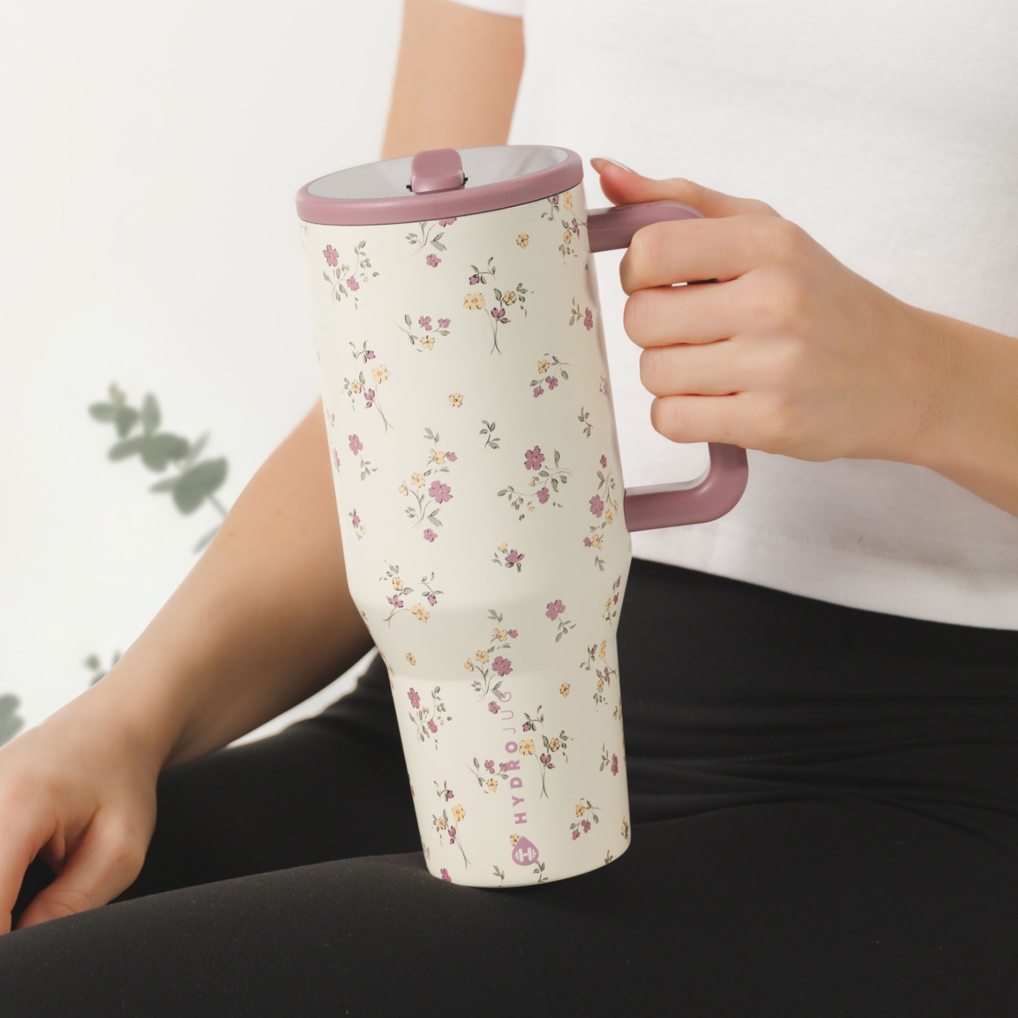 HYDROJUG 32 oz. Traveler Tumbler with Premium Finish - Flora product image