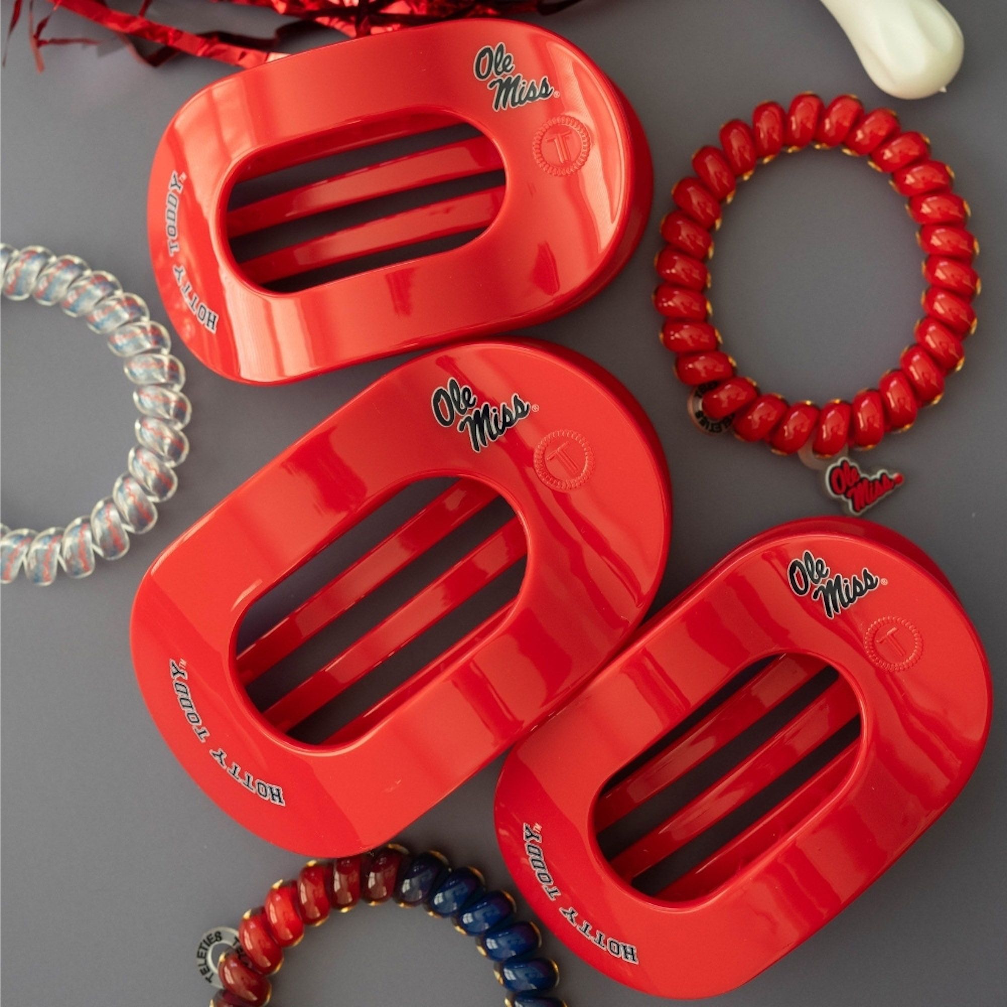 Teleties Women's Mississippi College Choctaws Red Large Flat Clip product image