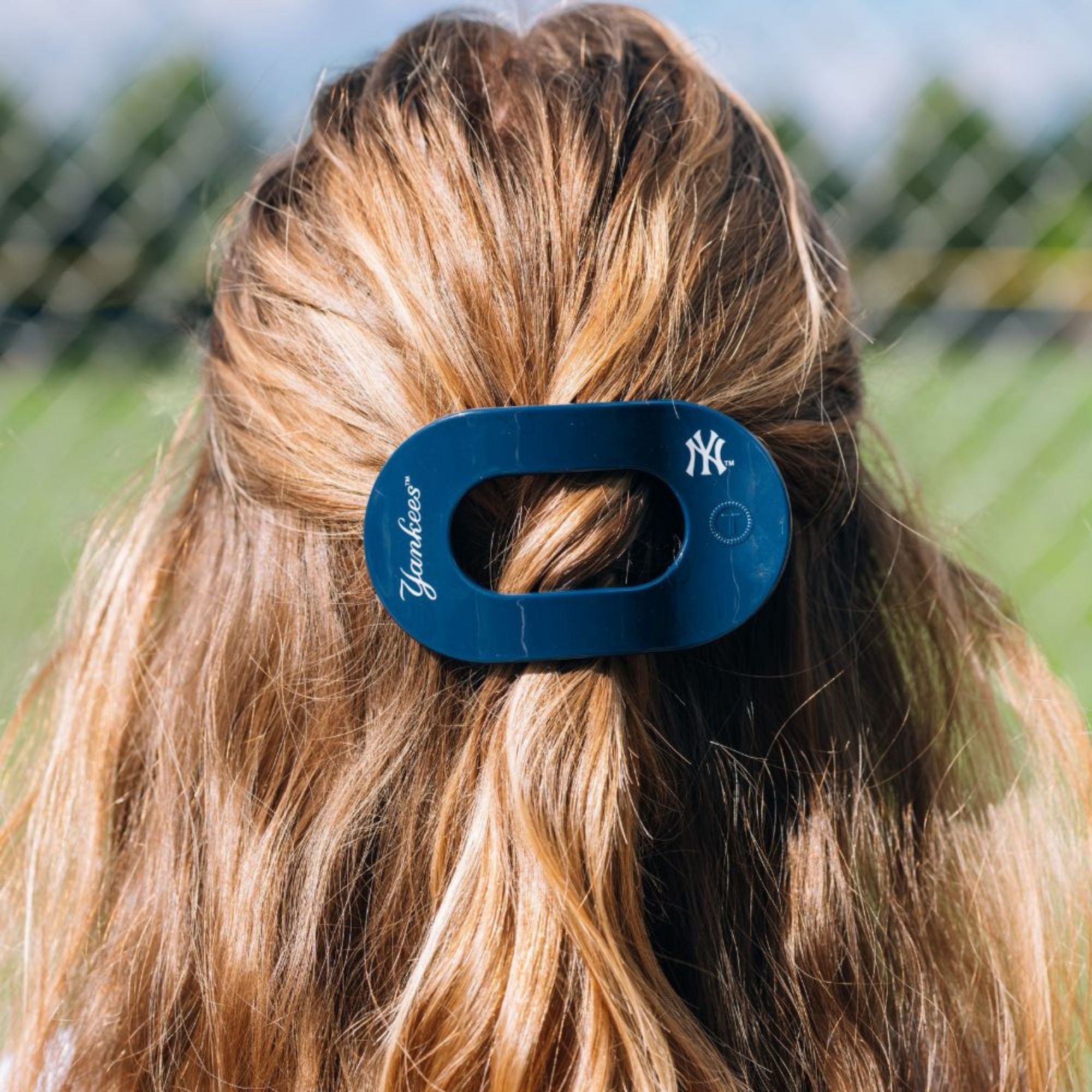 Teleties New York Yankees Medium Flat Hair Clip product image