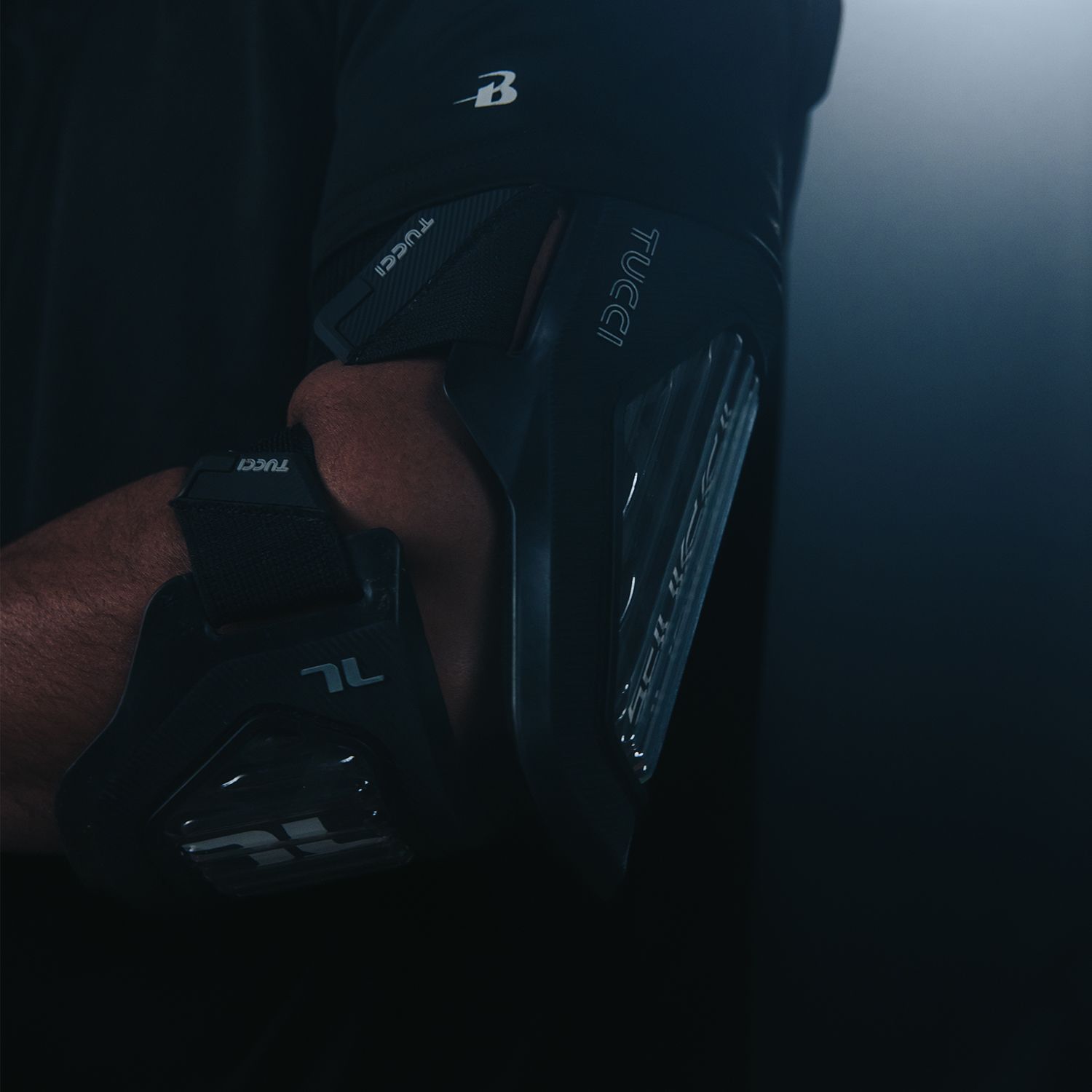 TUCCI Verona Batter's Elbow Guard w/ Forearm Guard product image