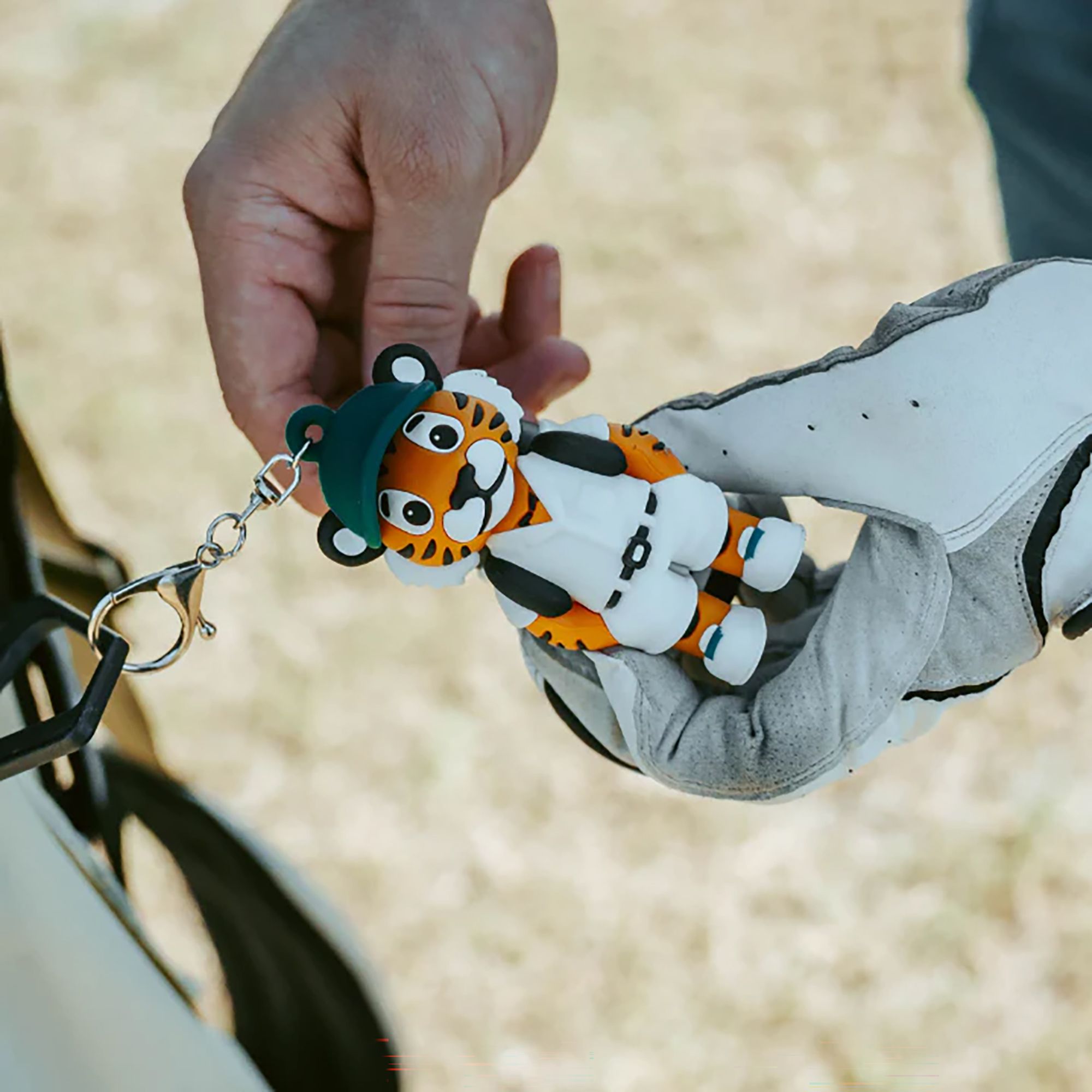 VannyVee Sports Tiger Caddy Golf Tee Holder product image