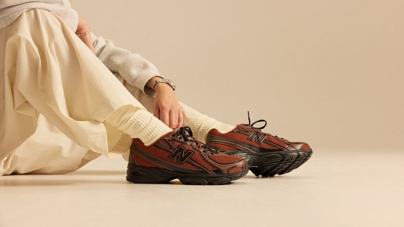 New Balance 740 Shoes product image