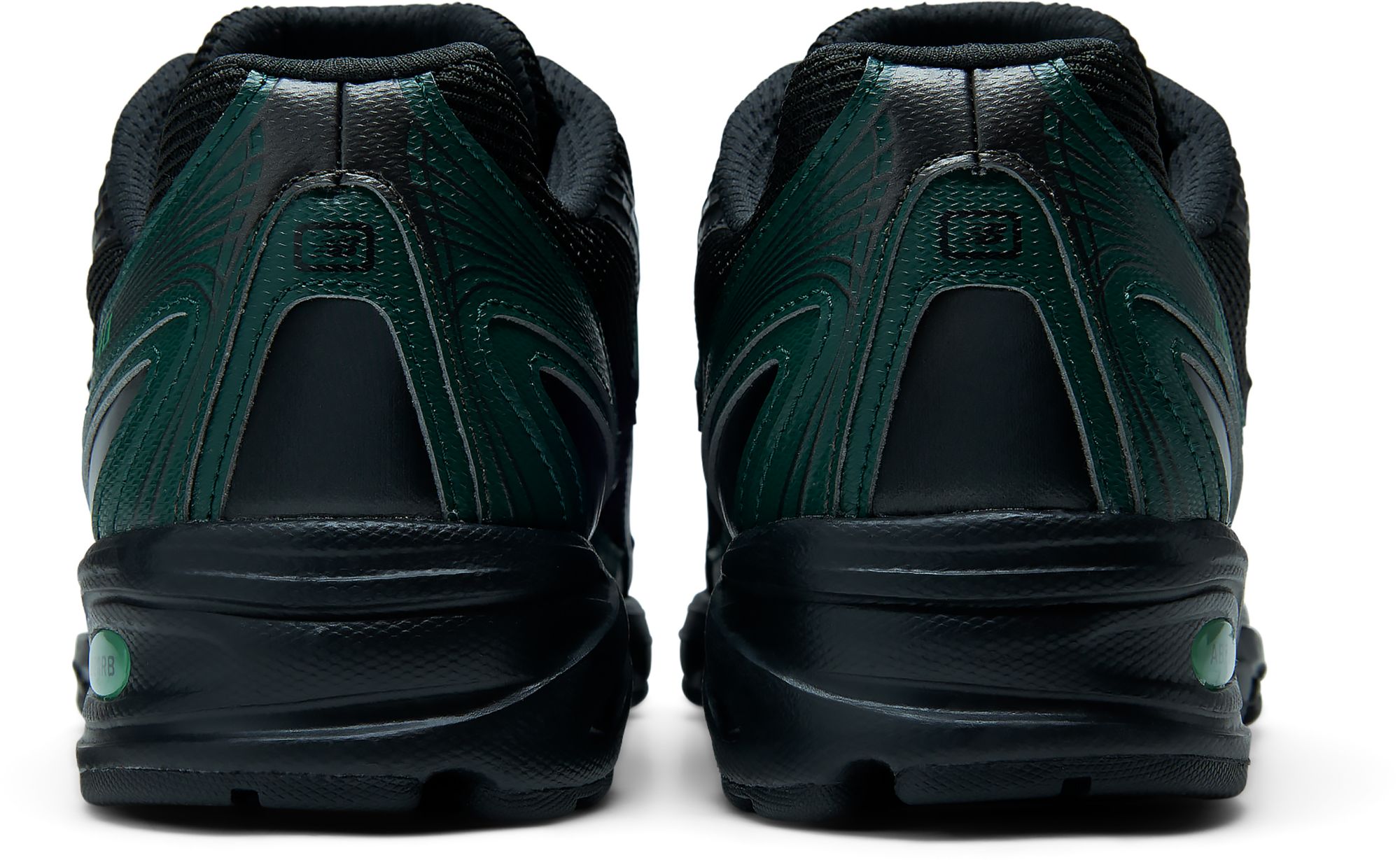 New Balance 740 Shoes product image