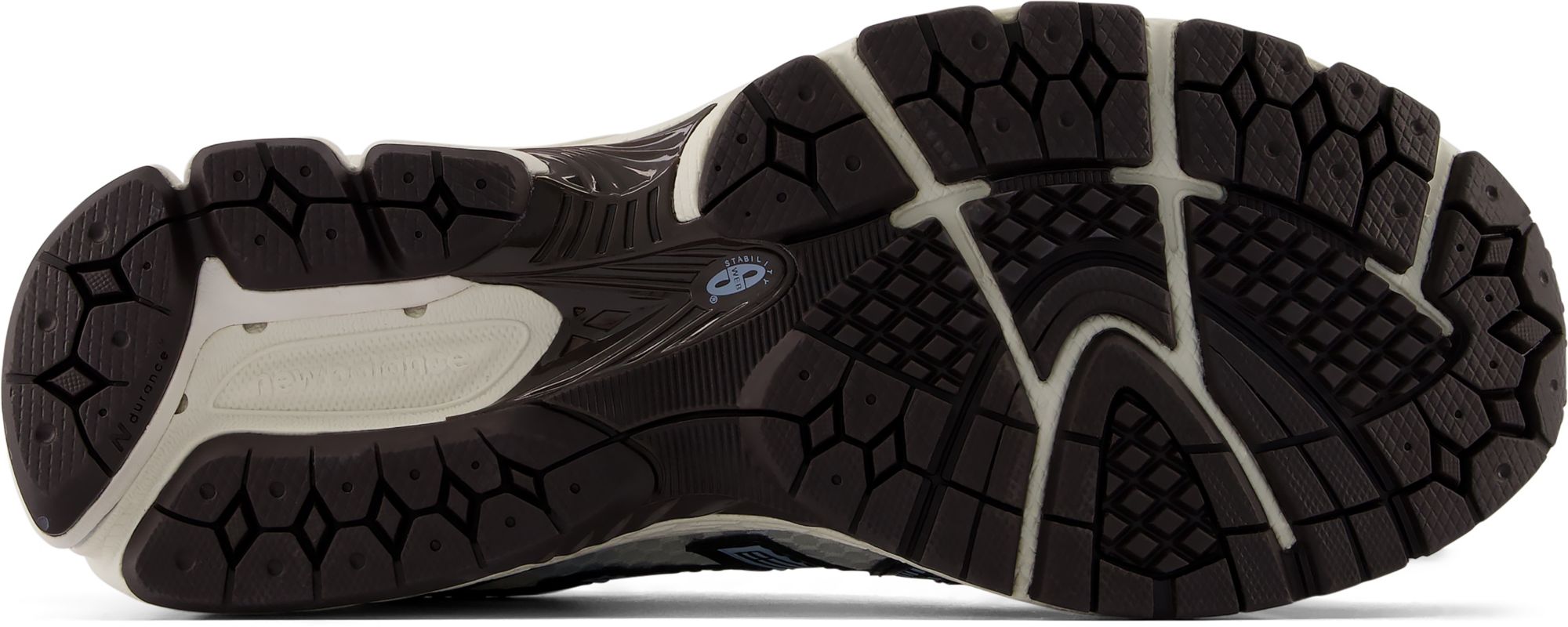 New Balance & CALIA 860v2 Shoes product image