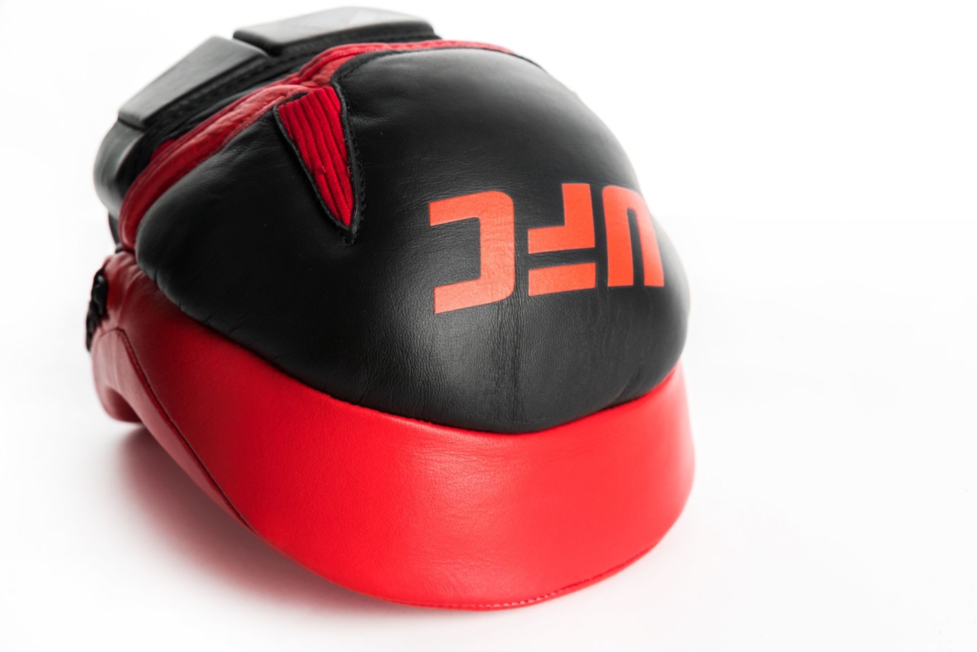 UFC PRO Perfect Punch Mitts product image