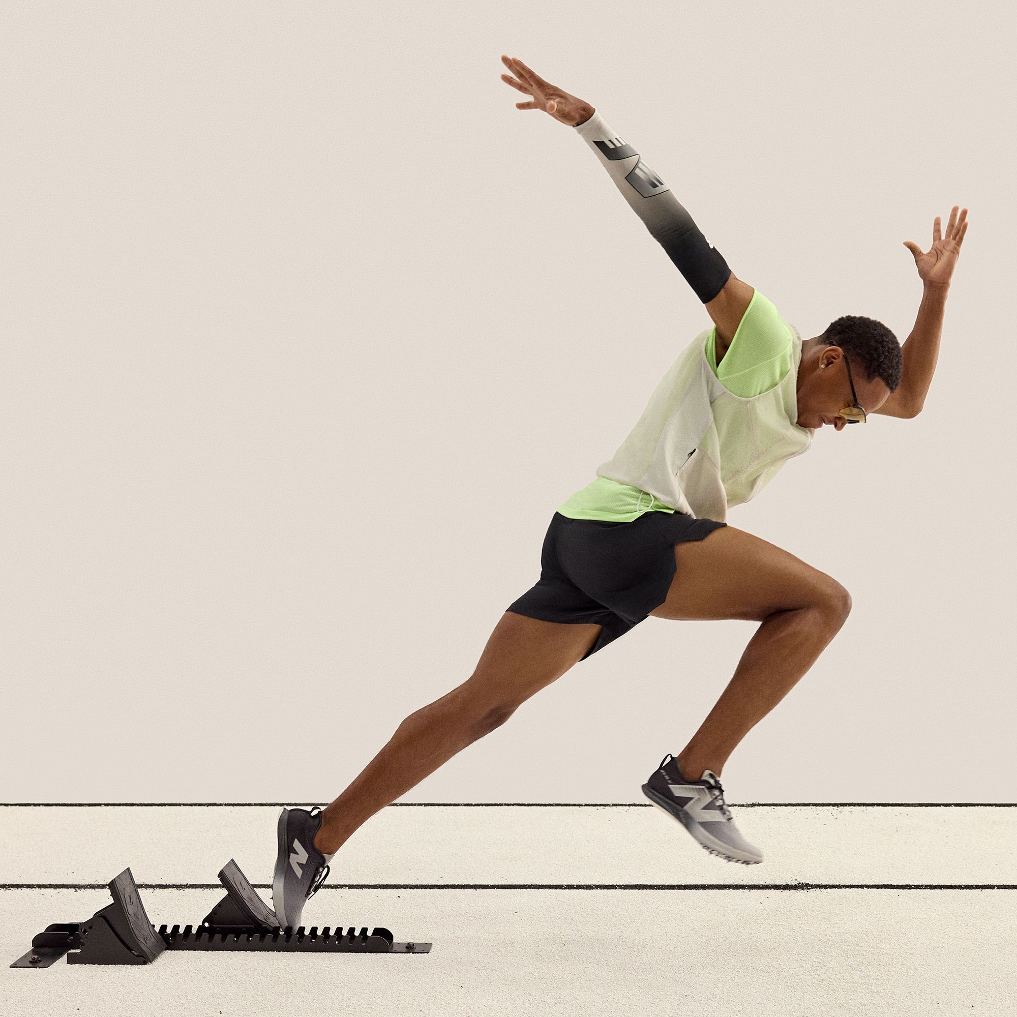 New Balance FuelCell SuperComp MD-X V3 Track and Field Shoes product image