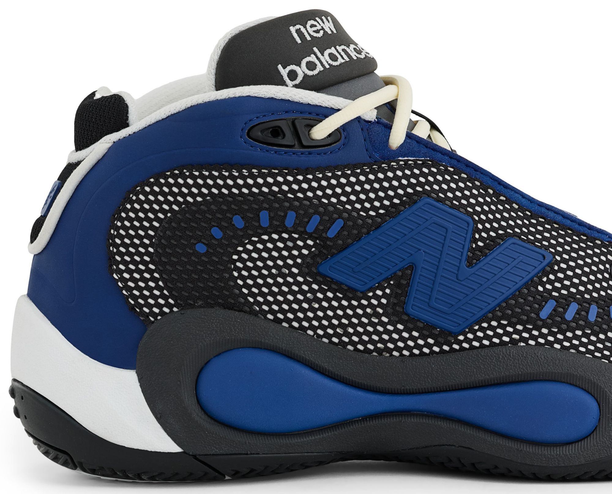 New Balance P400 Basketball Shoes product image