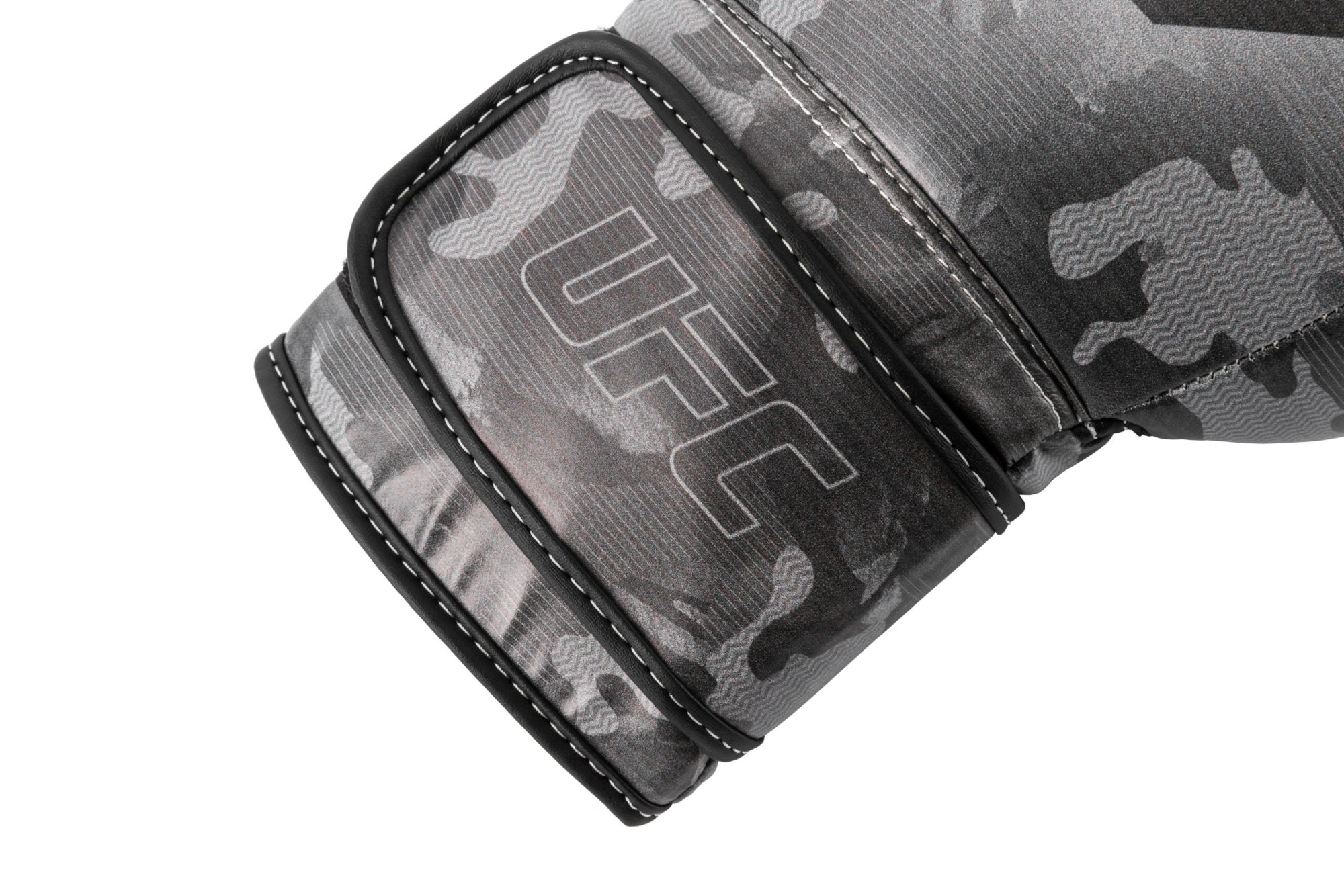 UFC Pro Camo Bag Glove product image