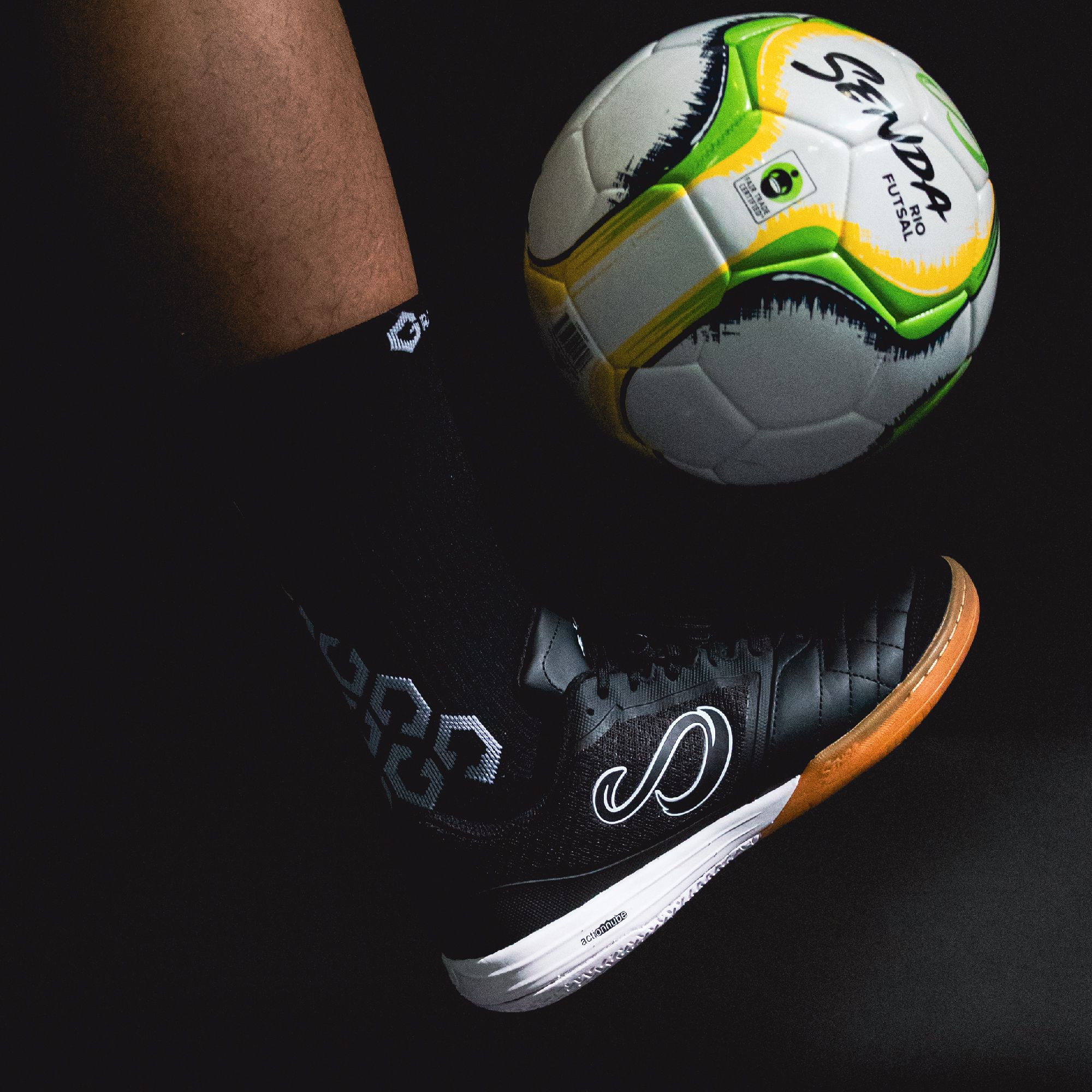 Senda Ushuaia Club 2.0 Futsal Indoor Shoes product image