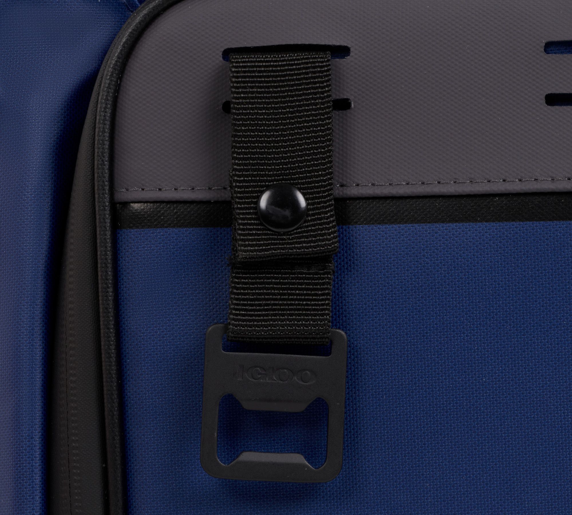 Igloo Vantage North South 24 Can Tote Pack product image