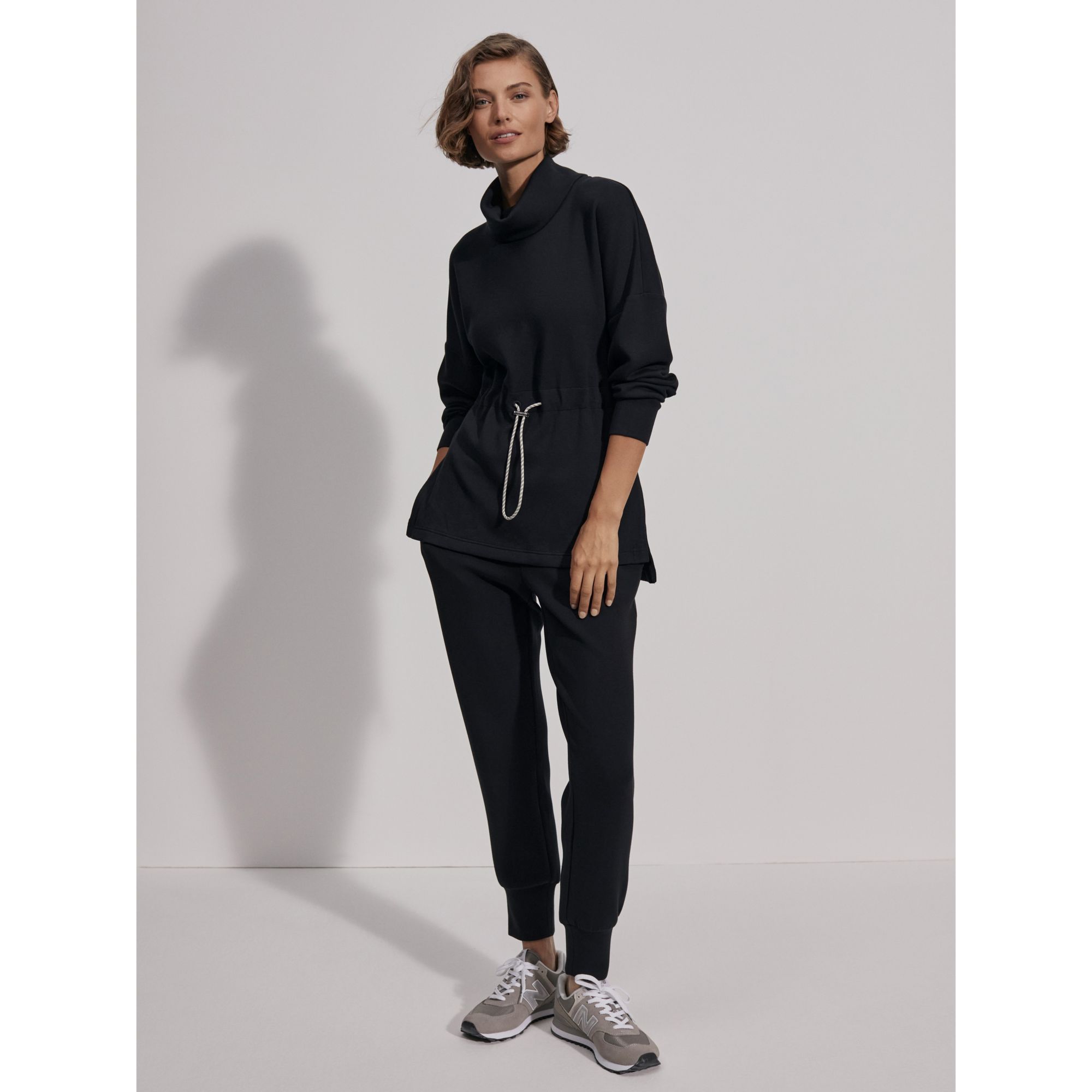 Varley Women's Freya Sweat Pullover Top product image